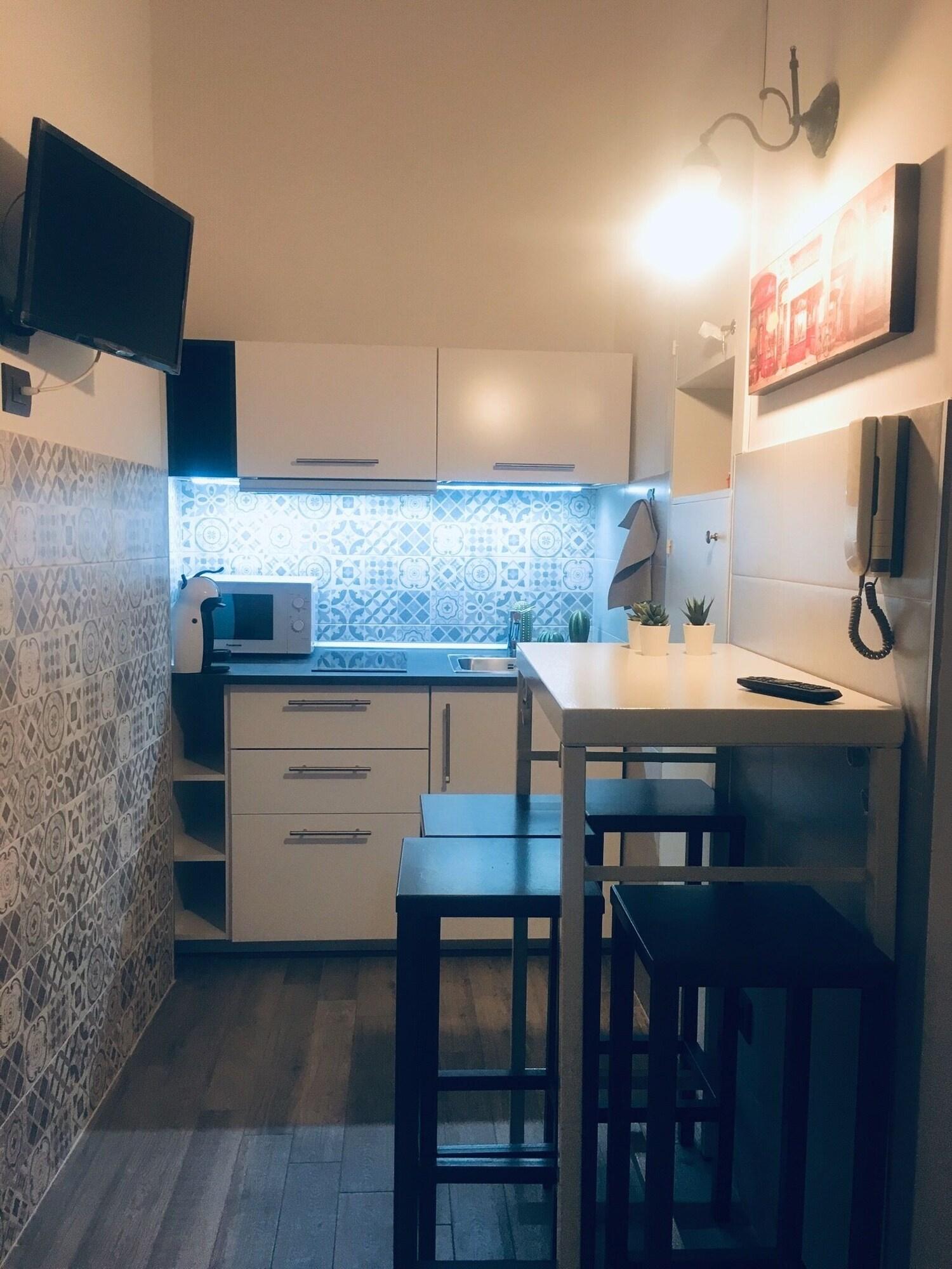 Double Queen Size Bed