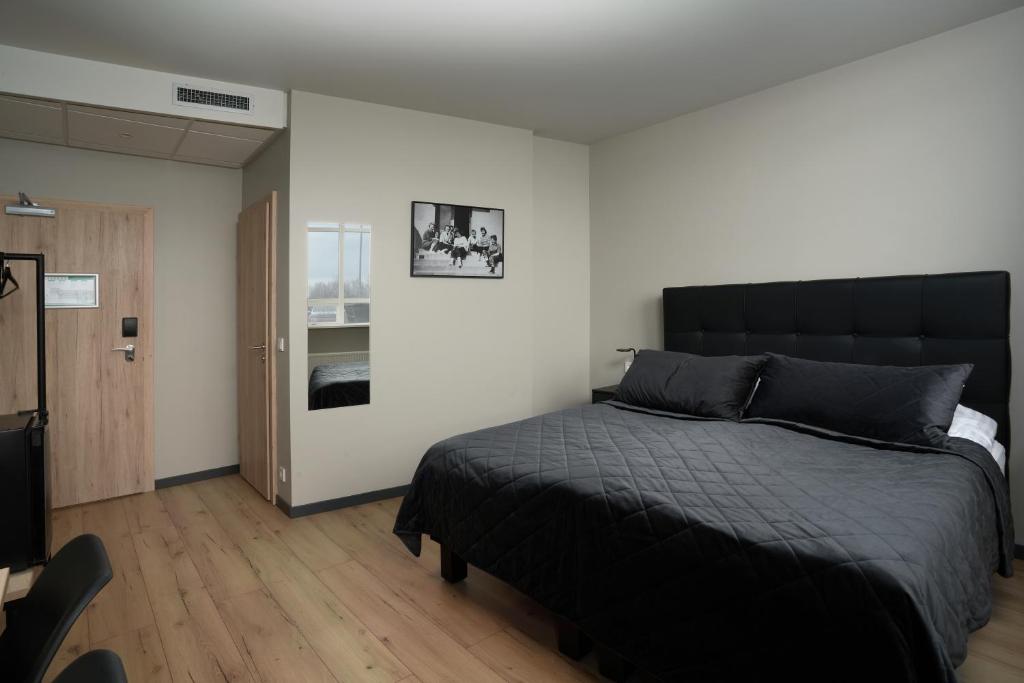 Double Deluxe Mountain View