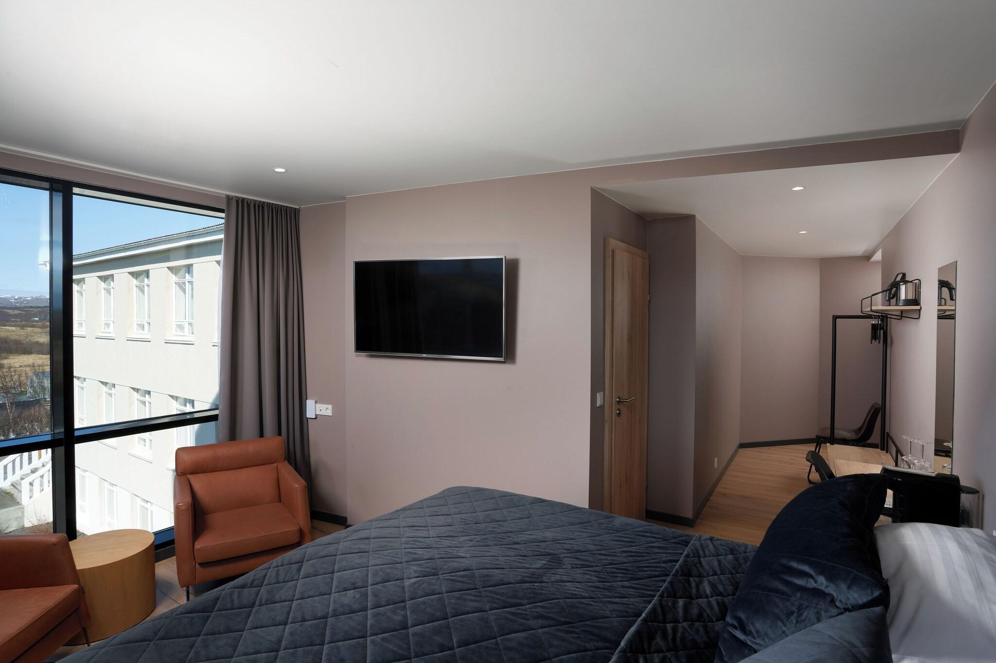 Double Deluxe Mountain View