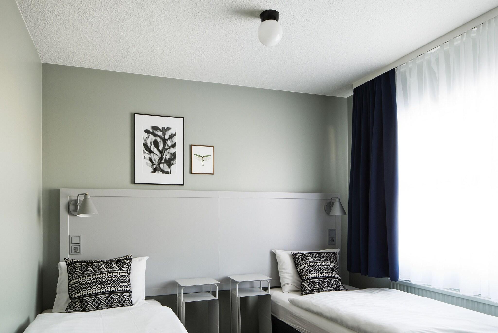 Double King Size Bed