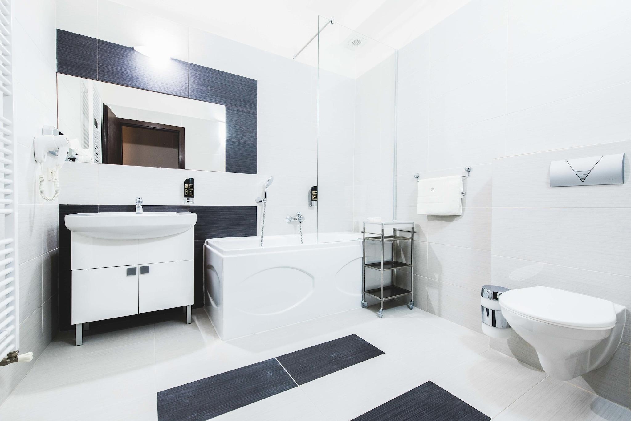 Suite Queen Size Bed