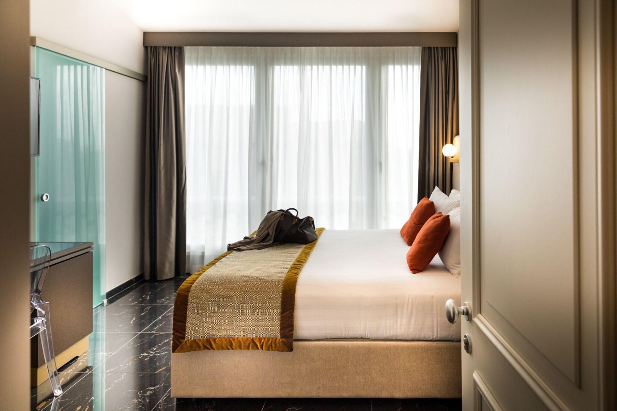 Double Superior with Double Bed