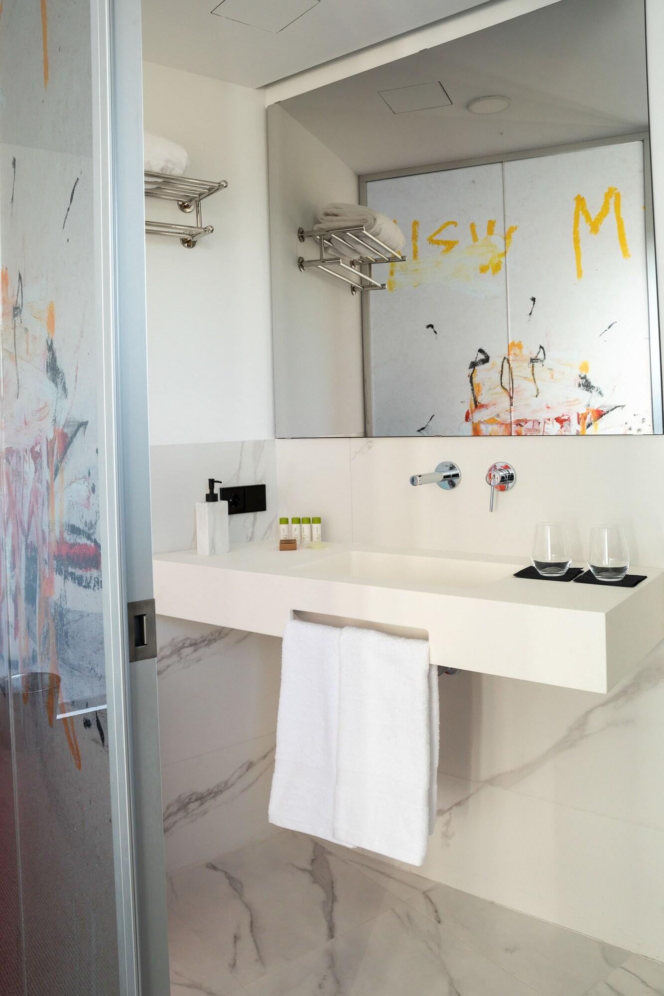 Double or Twin Deluxe