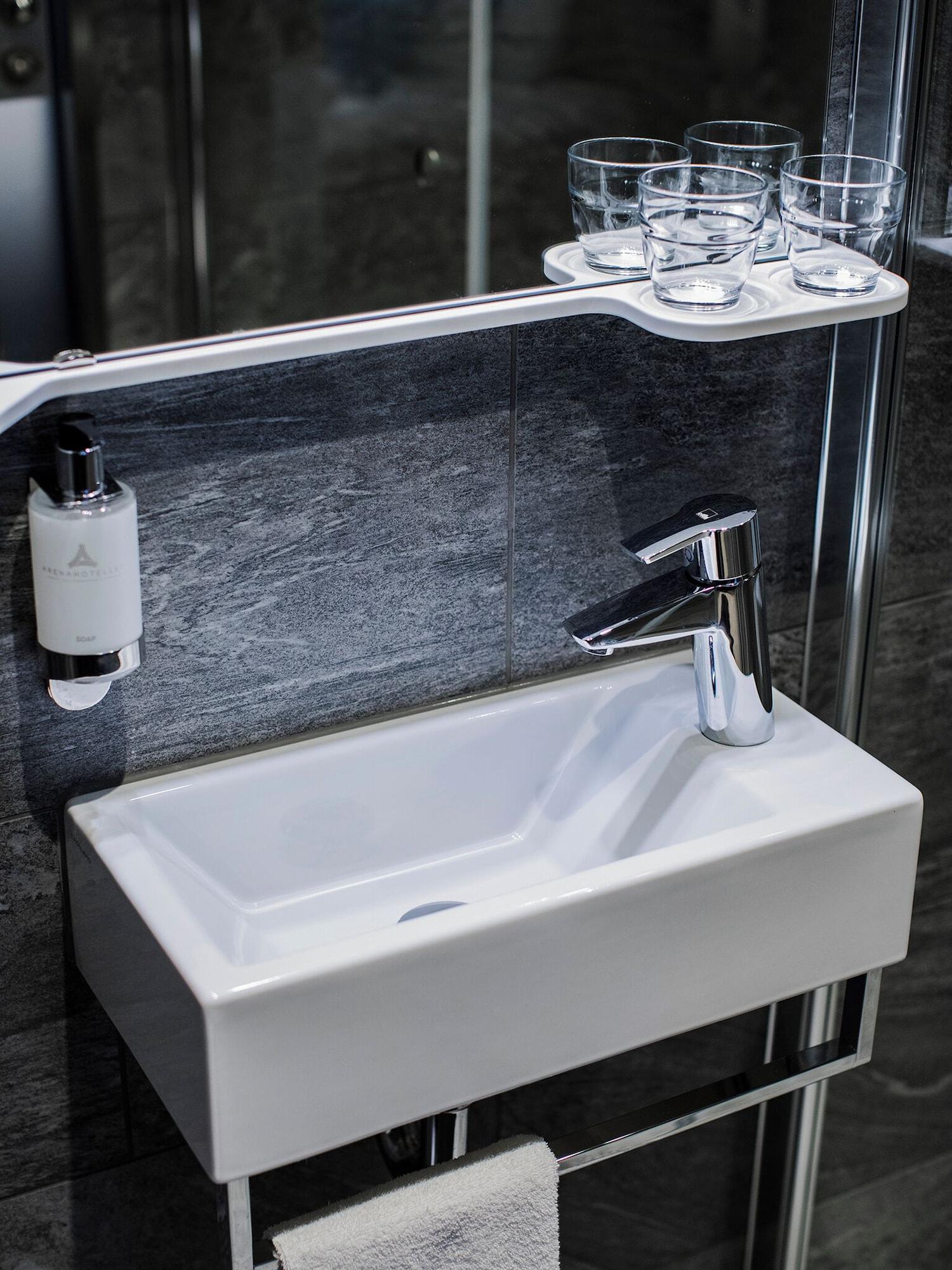 Twin Deluxe with Jacuzzi