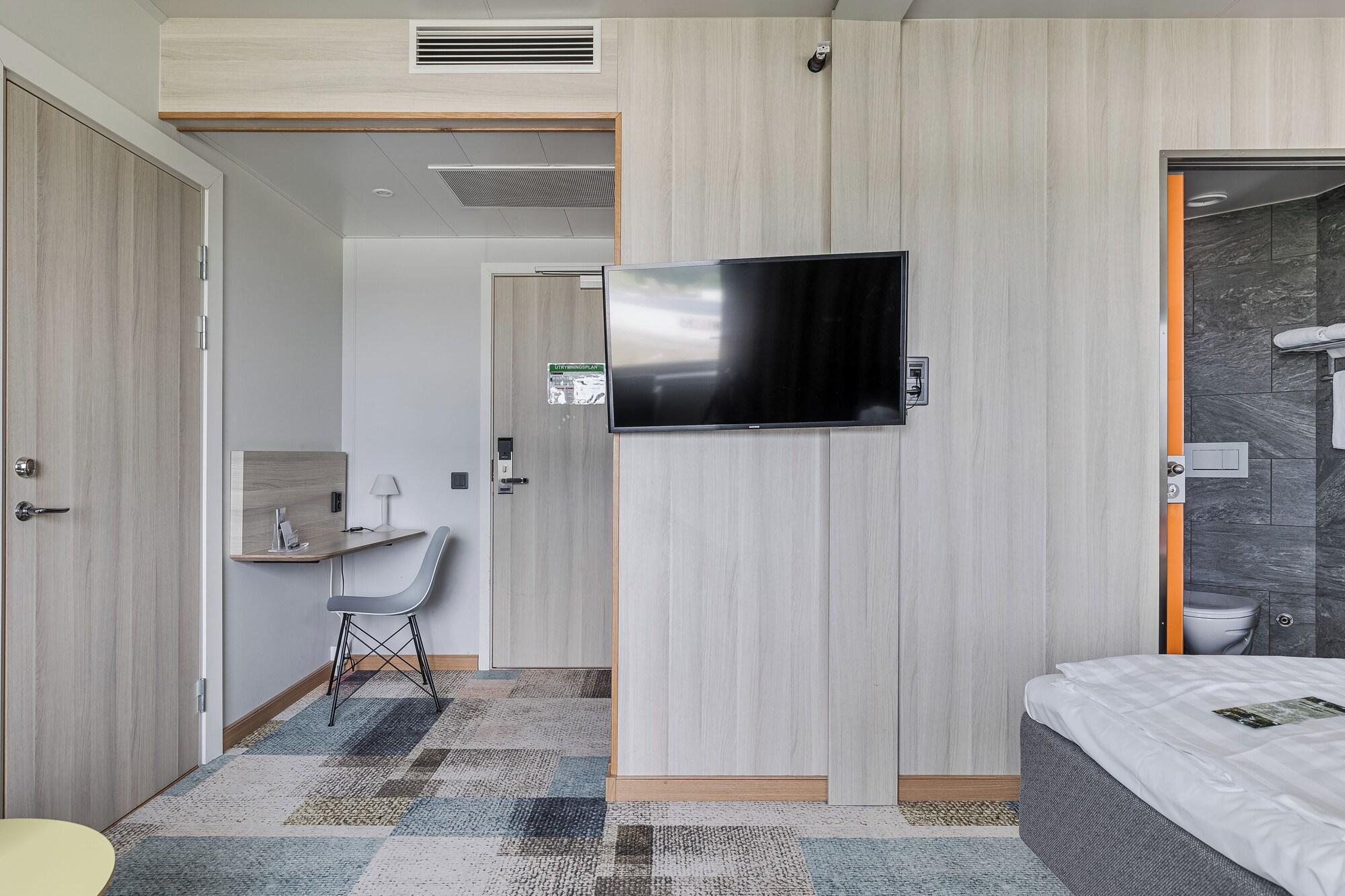 Twin Deluxe with Jacuzzi