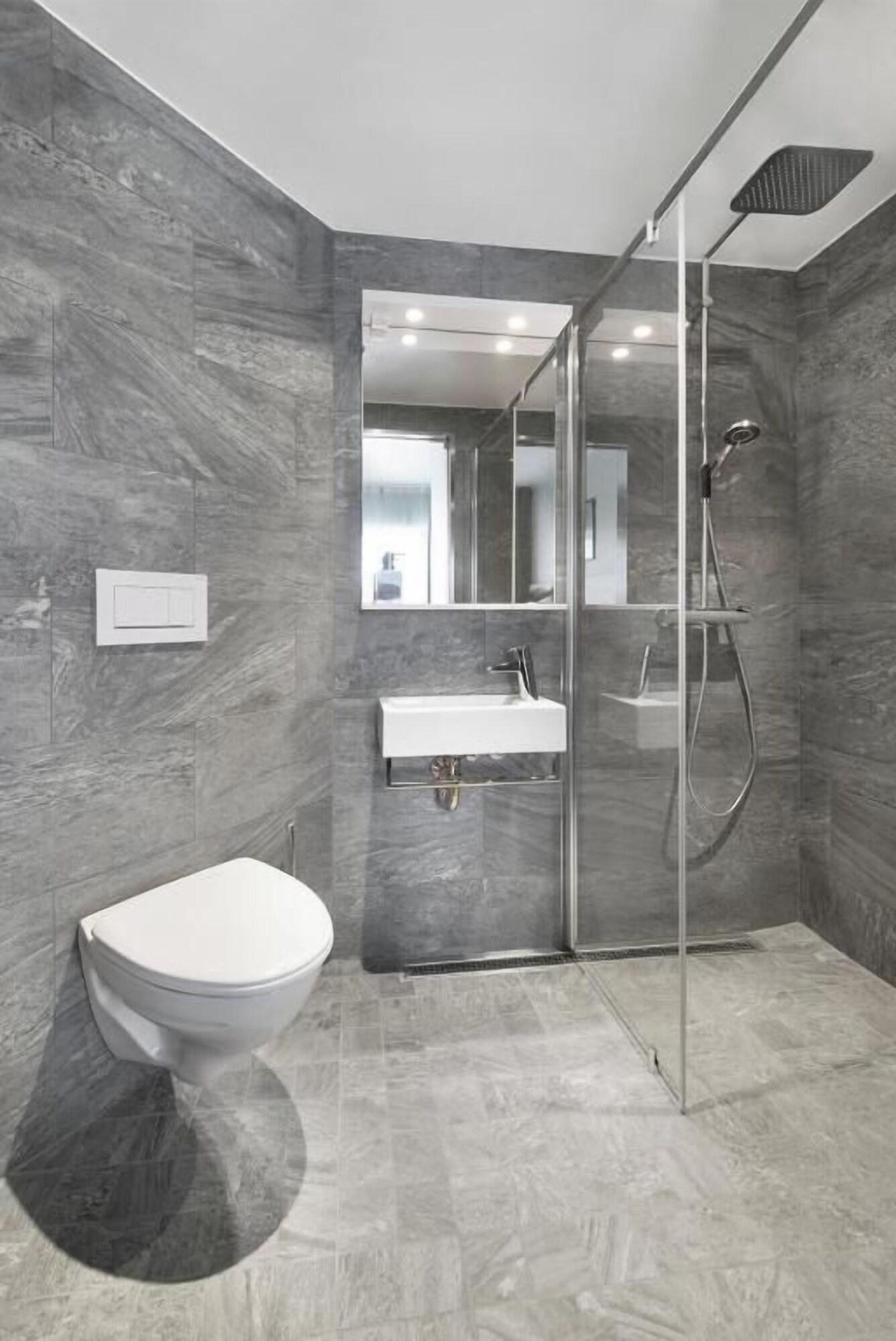 Twin Deluxe with Jacuzzi