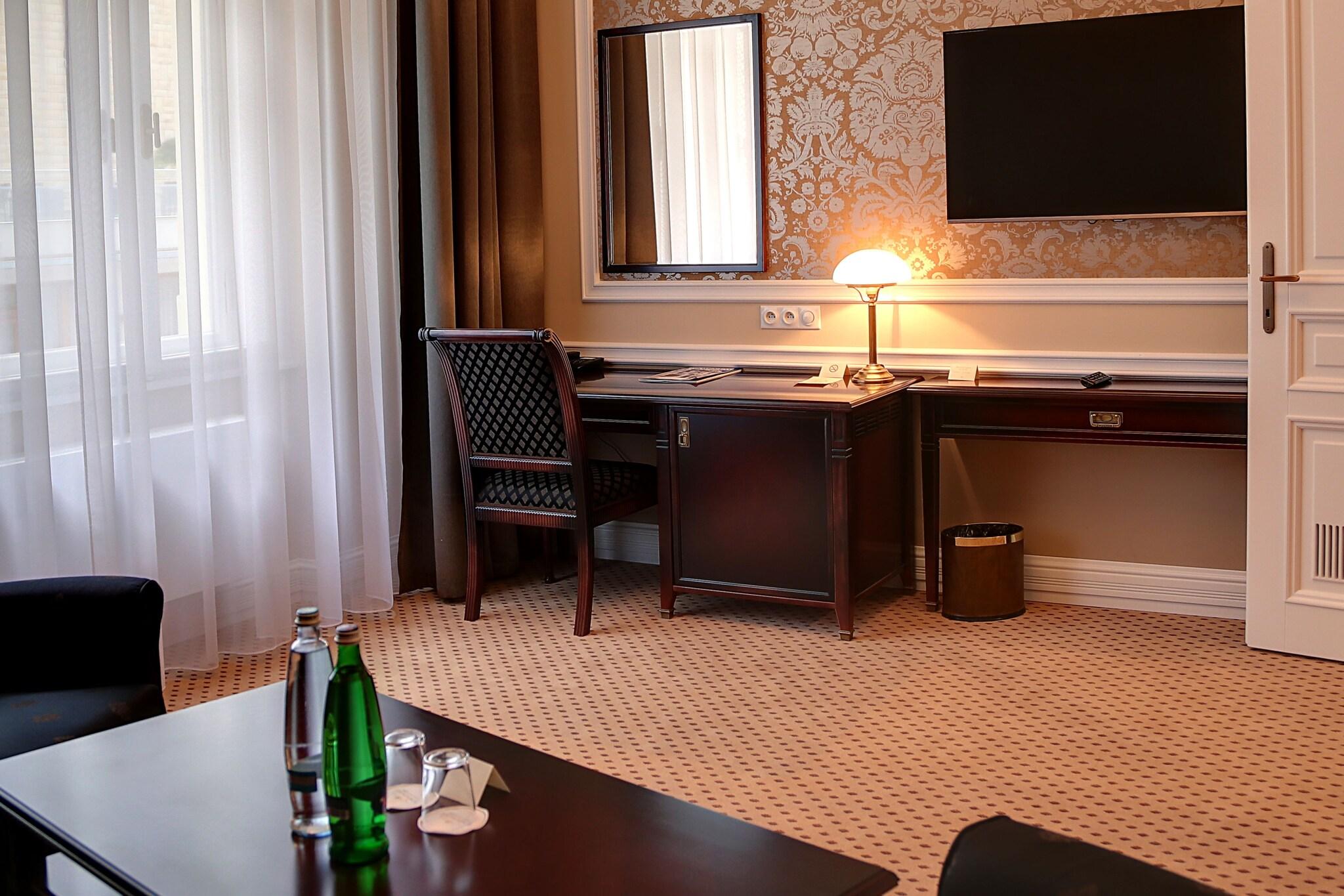 Suite with Double Bed