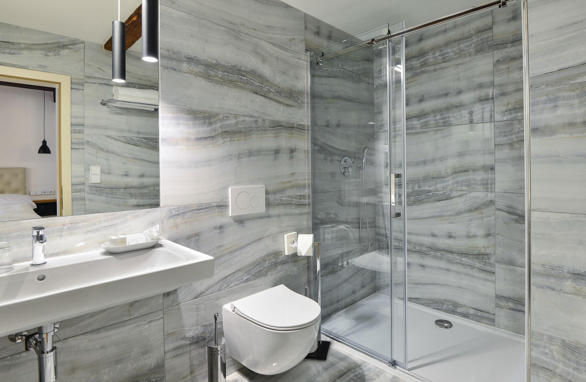 Family Room Queen Size Bed