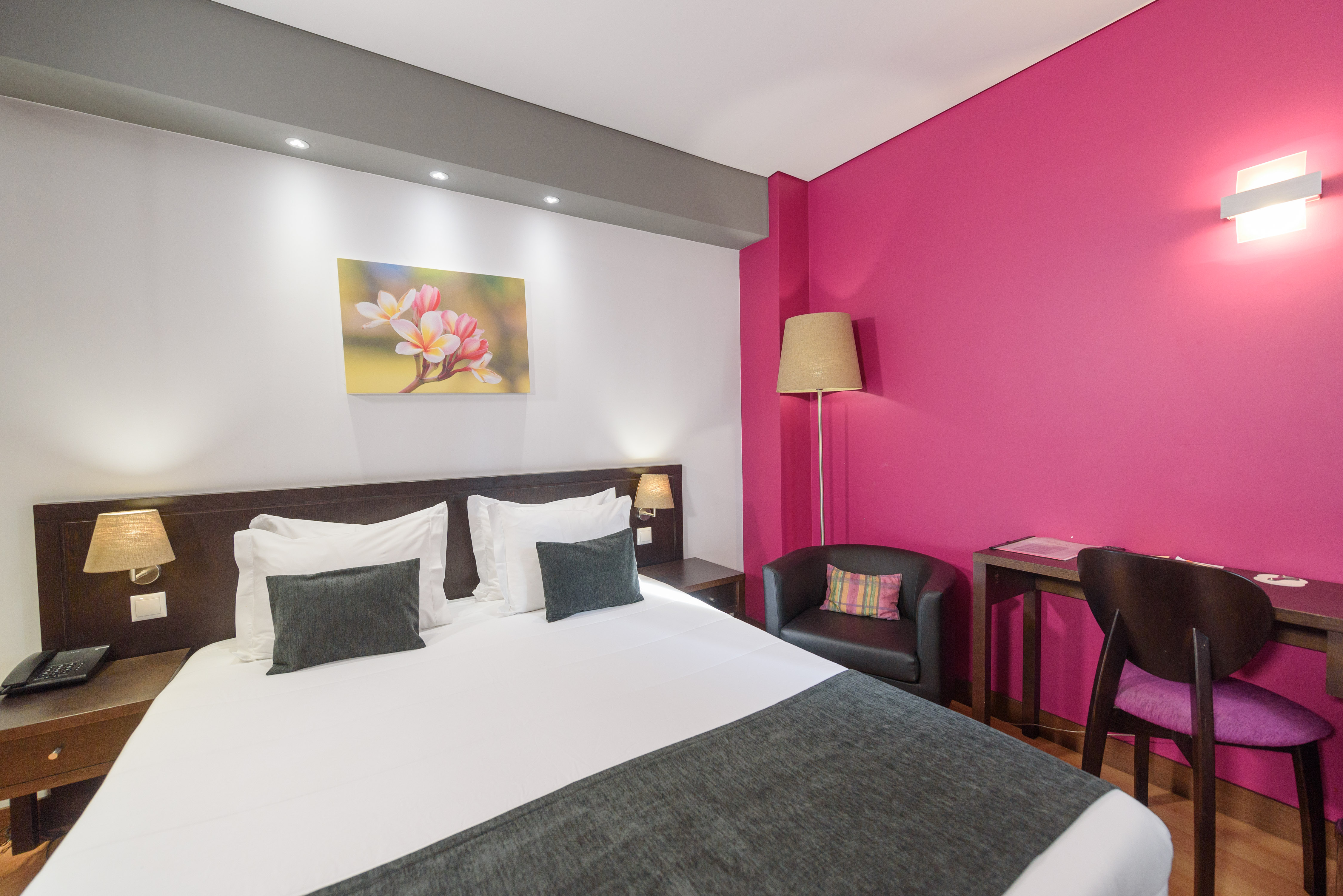 Double Classic Double Bed