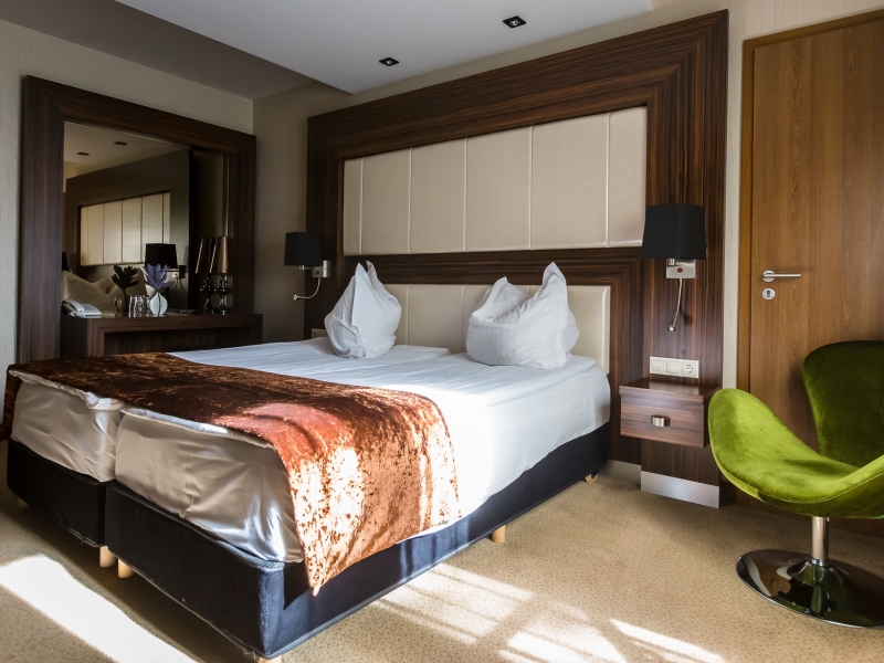 Double or Twin Standard