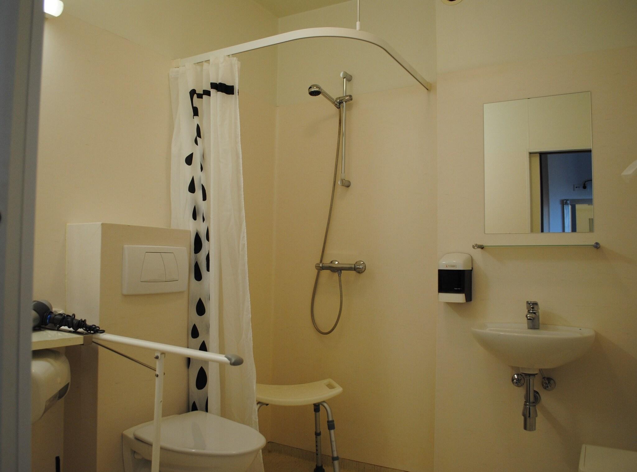 Double Queen Size Bed