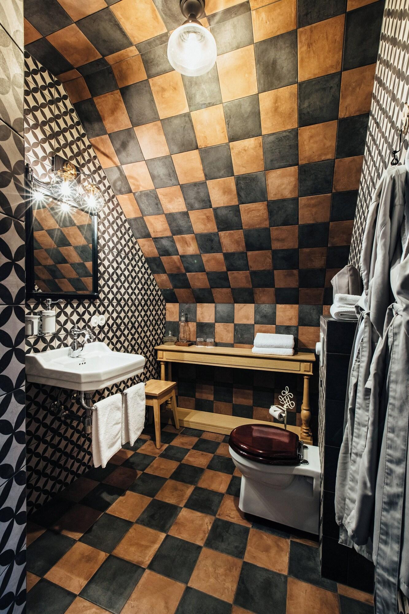 Suite Queen Size Bed