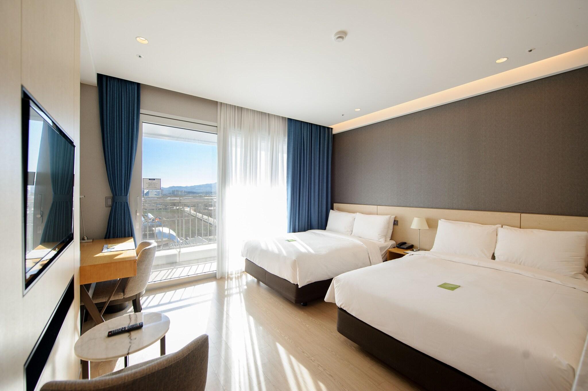 Family Room Superior Ocean View