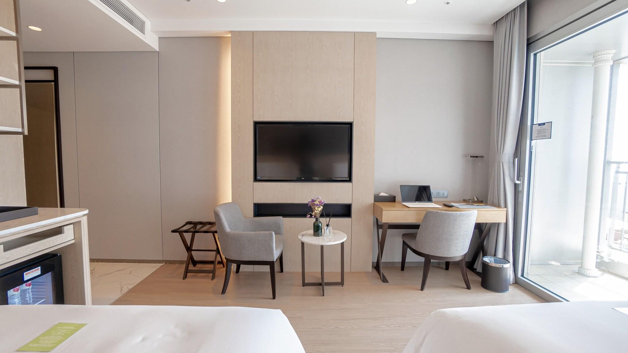 Family Room Superior Ocean View