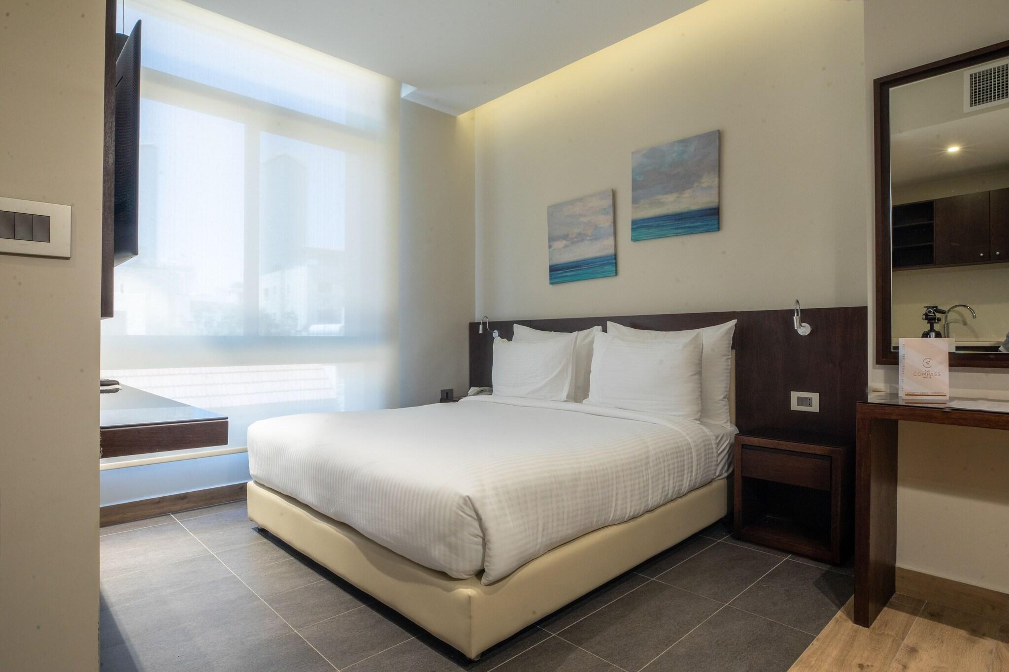 Double Deluxe King Bed