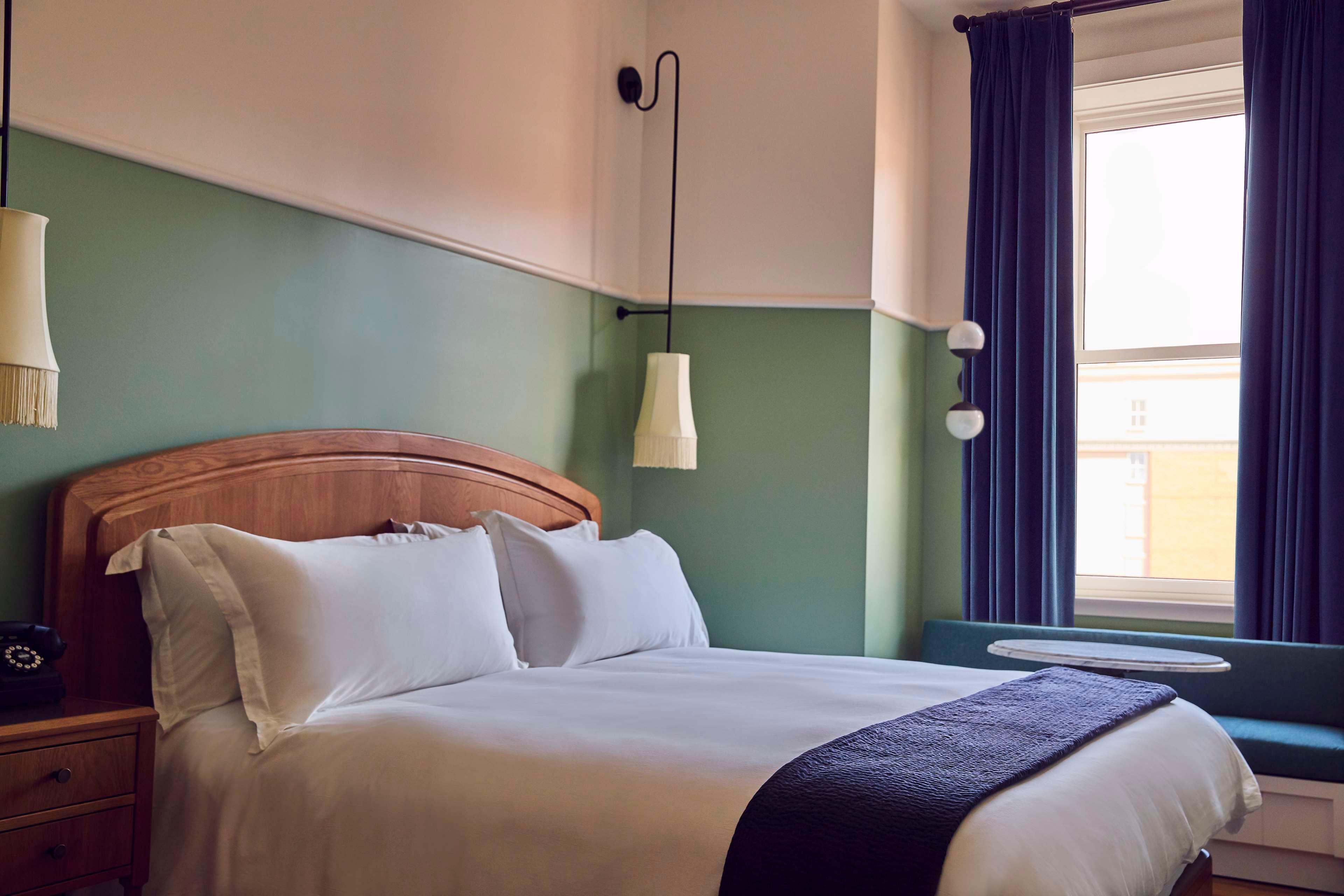 Double Accessible King Size Bed