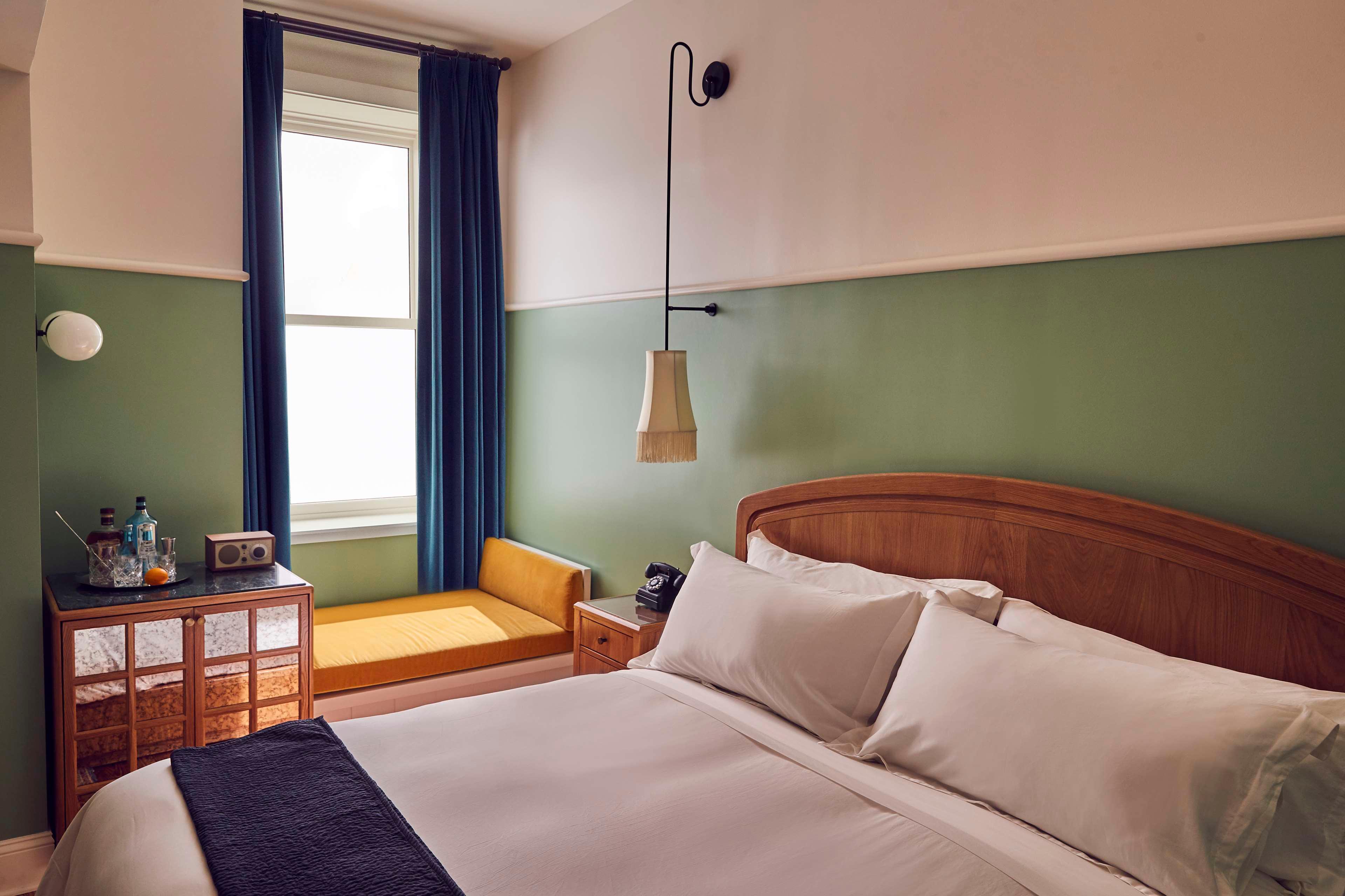 Double Classic King Bed