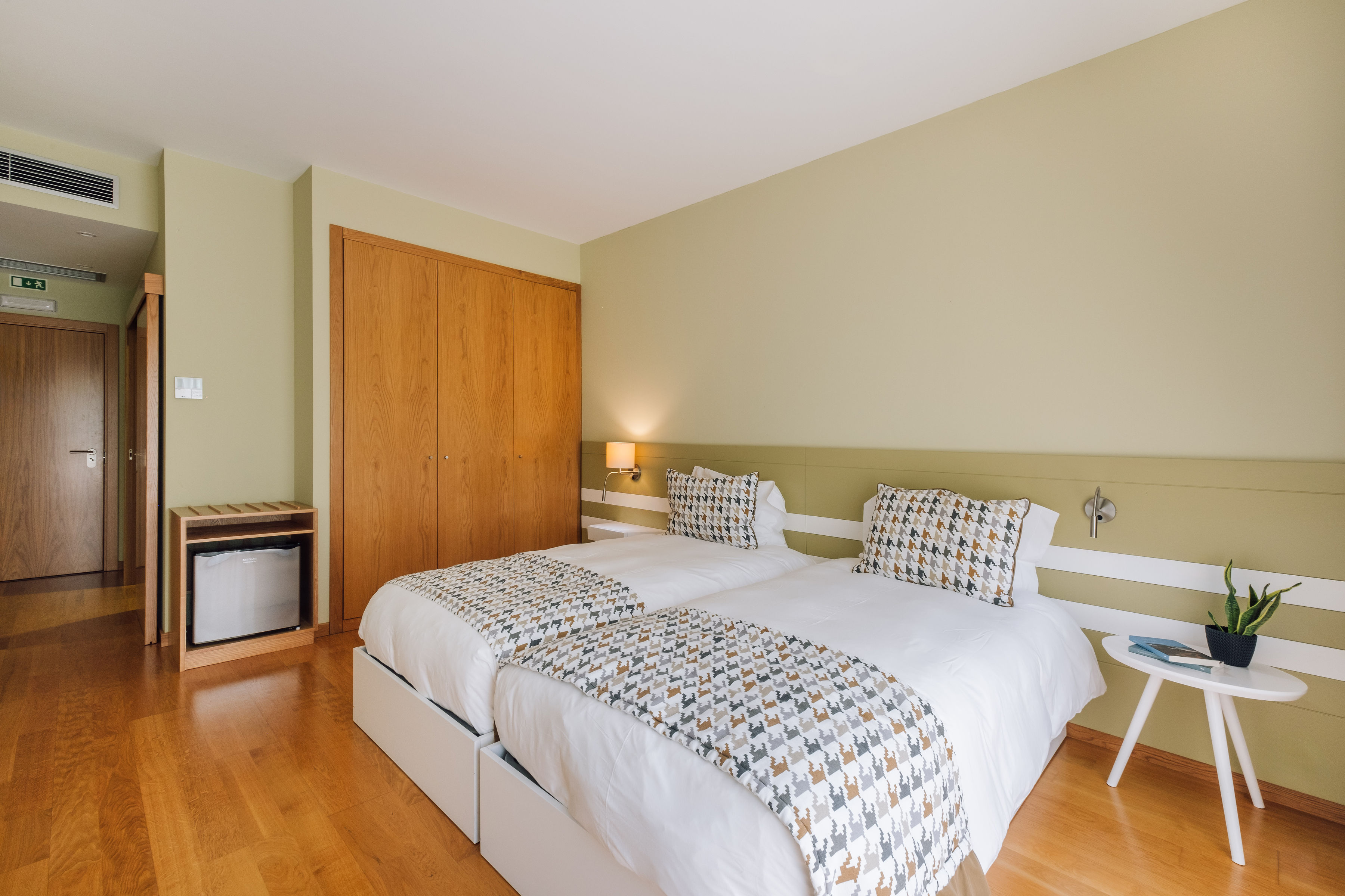 Double Accessible with Views