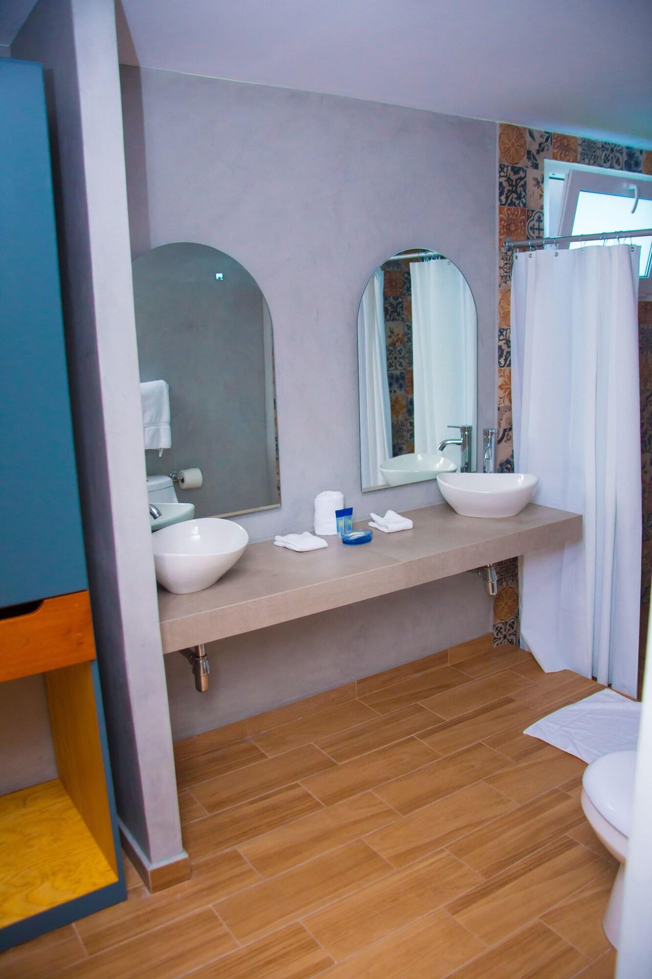 Double Two Double Beds Non Smoking