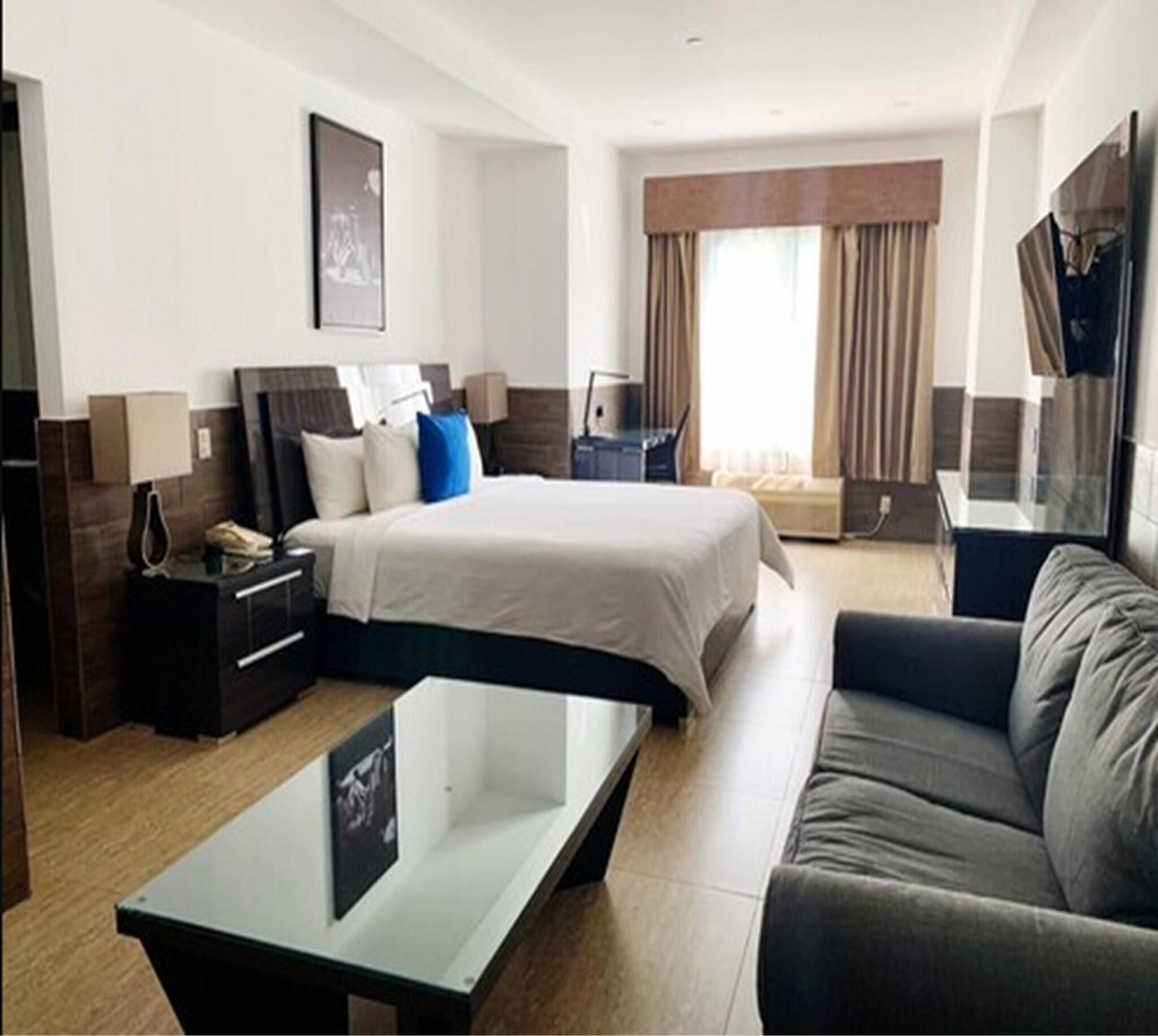 Junior Suite King Size Bed