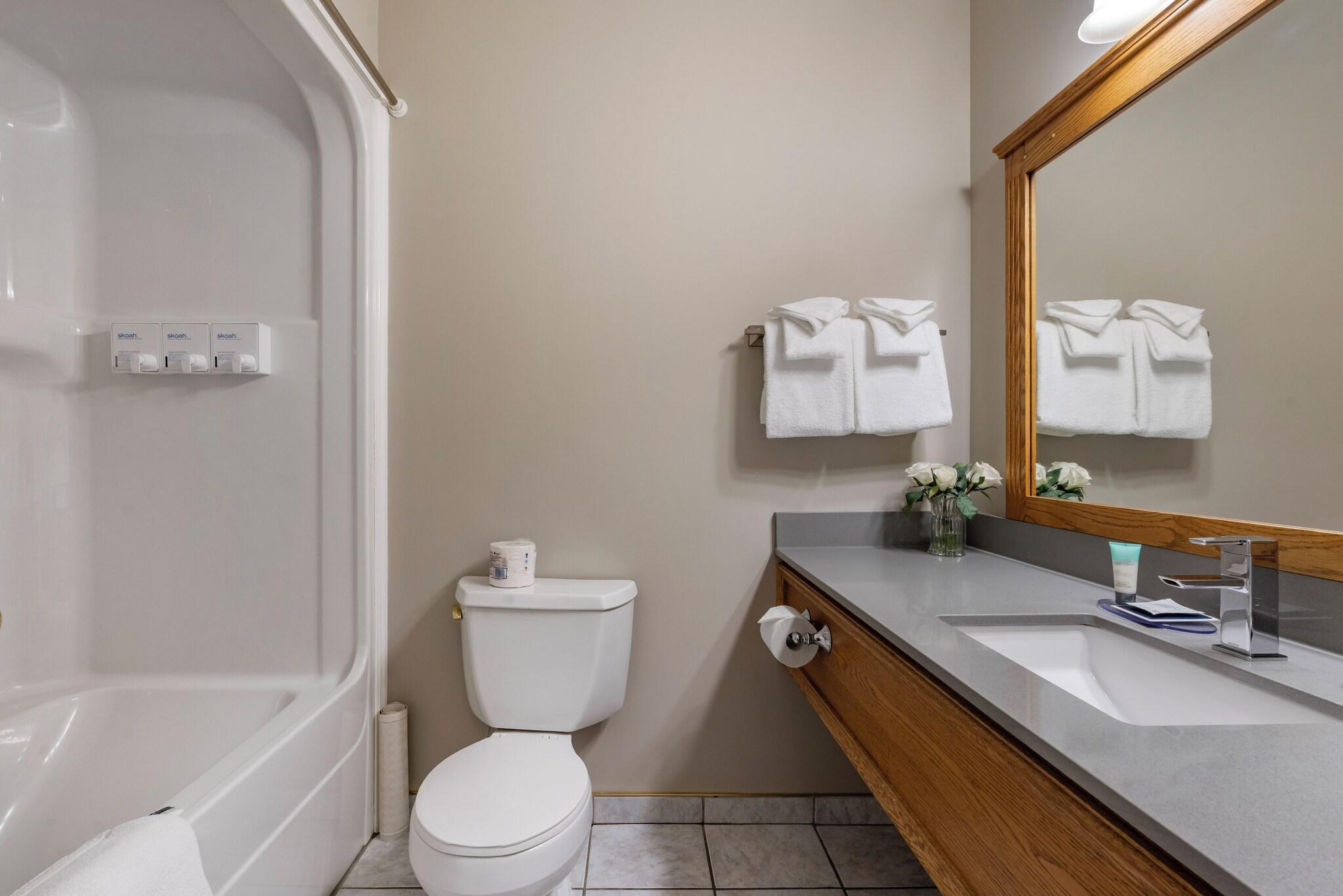 Double Deluxe King Bed