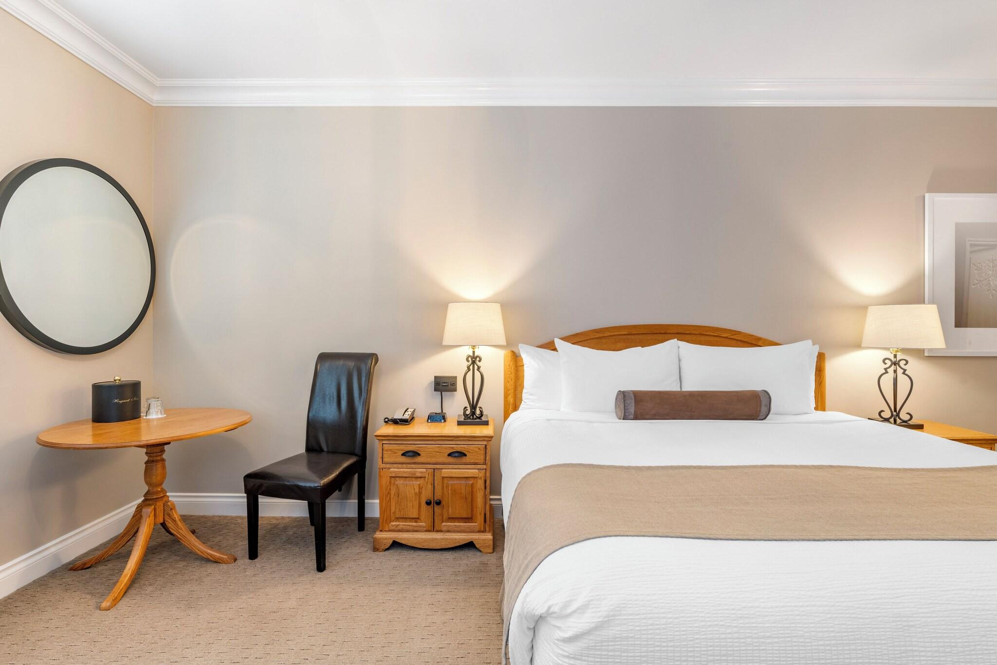 Double Deluxe King Bed