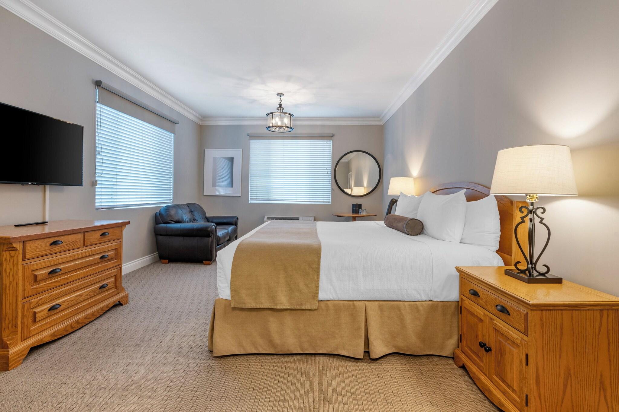 Double Deluxe King Bed