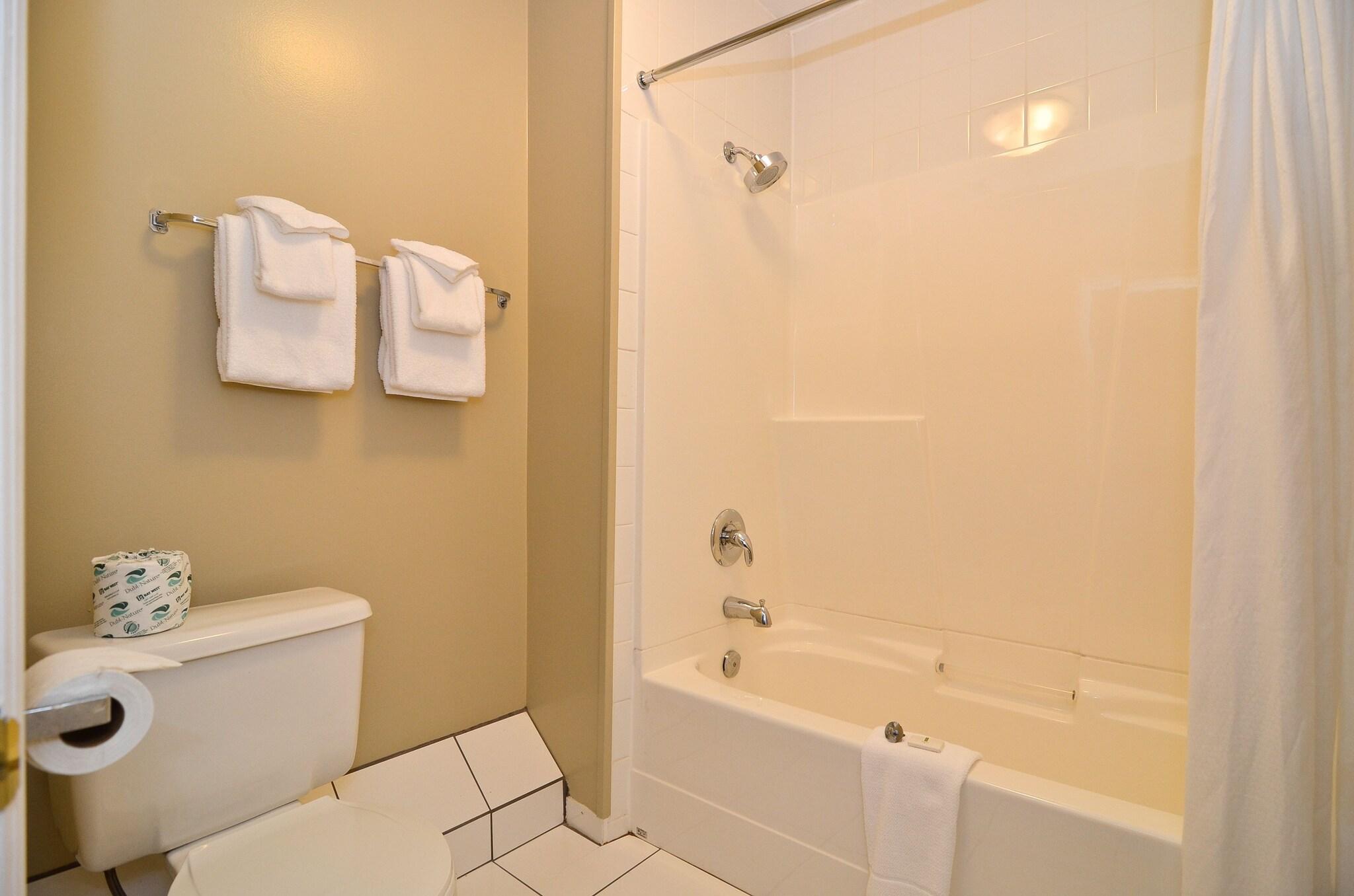 Double Deluxe Two Queen Beds