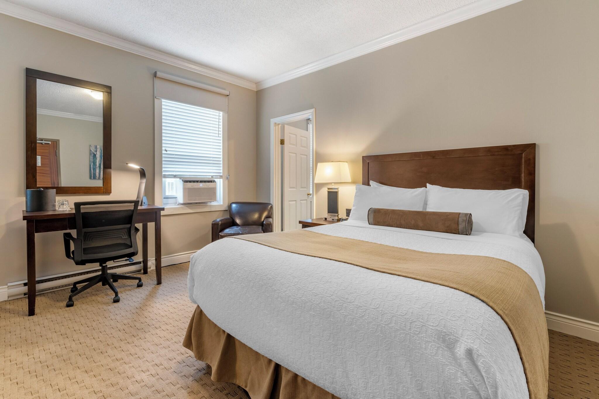 Double Executive Queen Bed