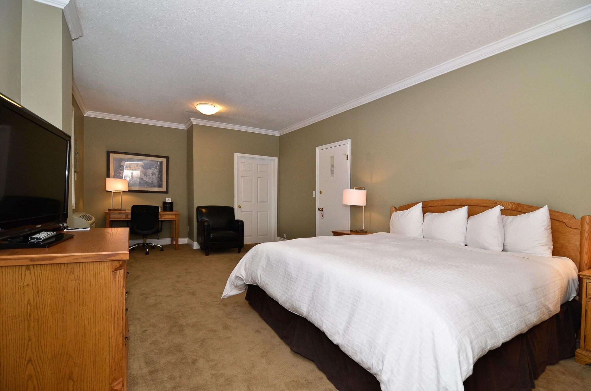 Double Deluxe King Bed