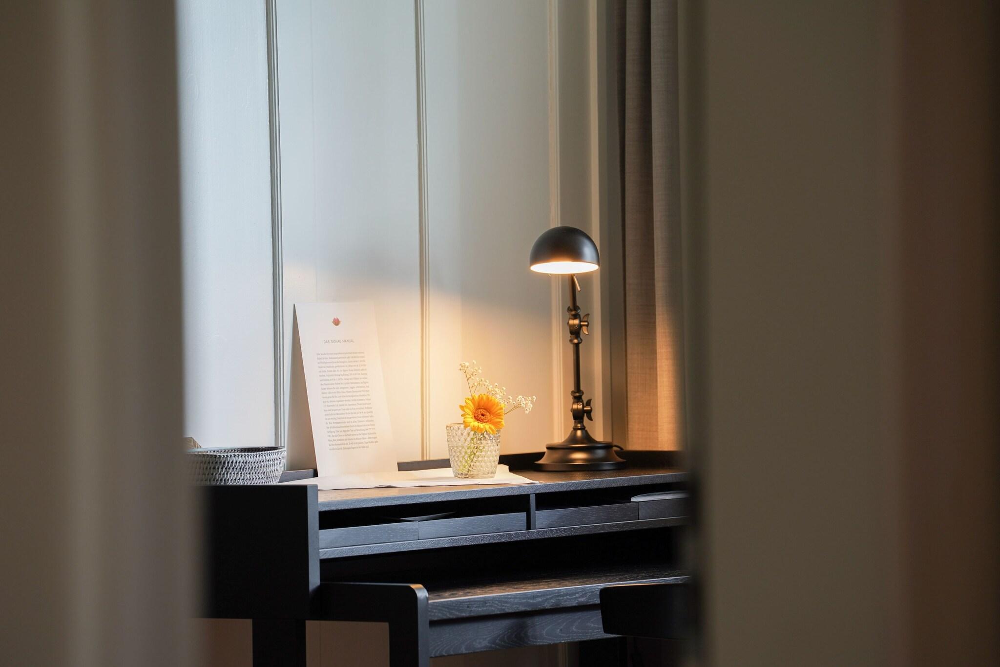 Double Superior Queen Bed