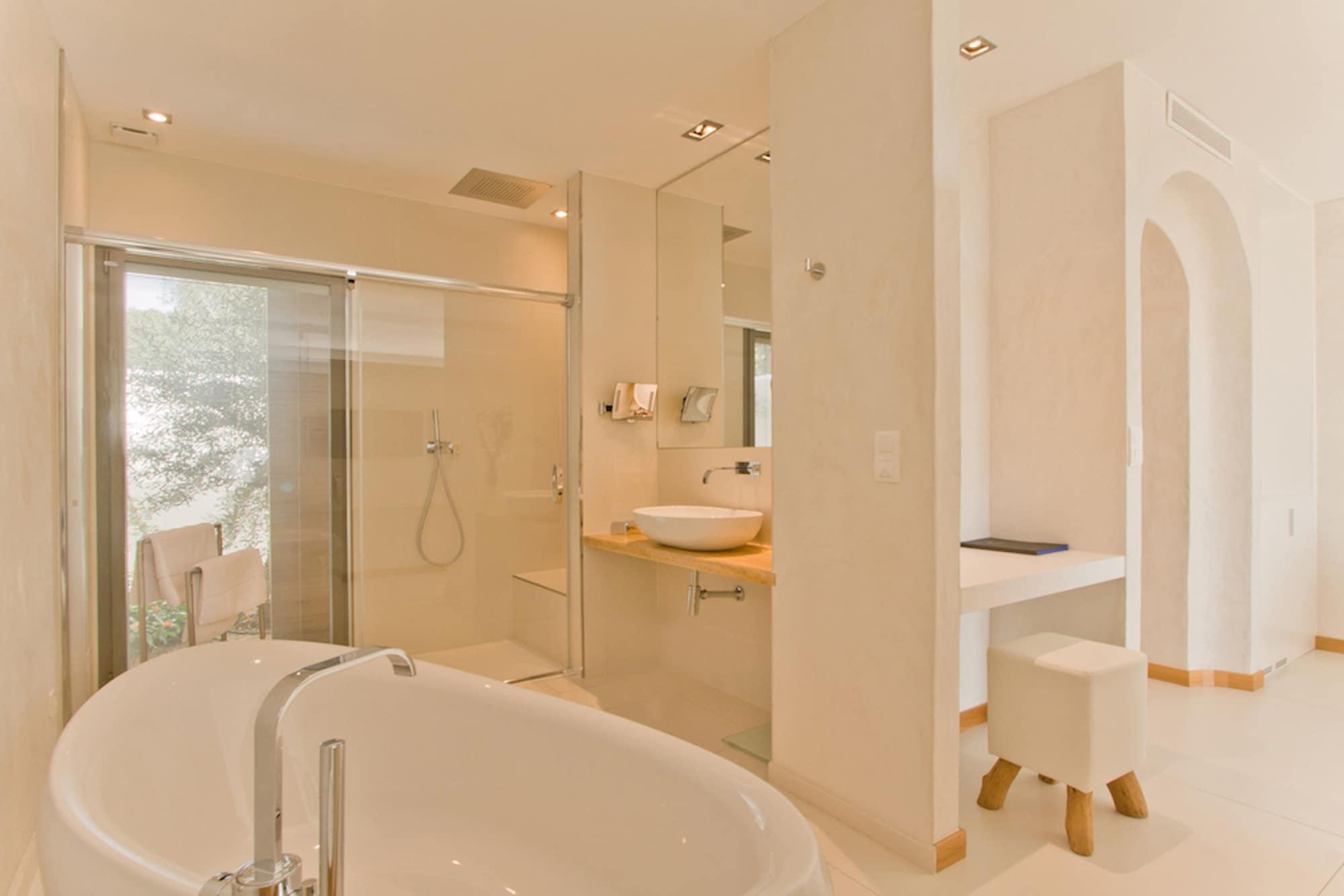 Suite with Private Pool