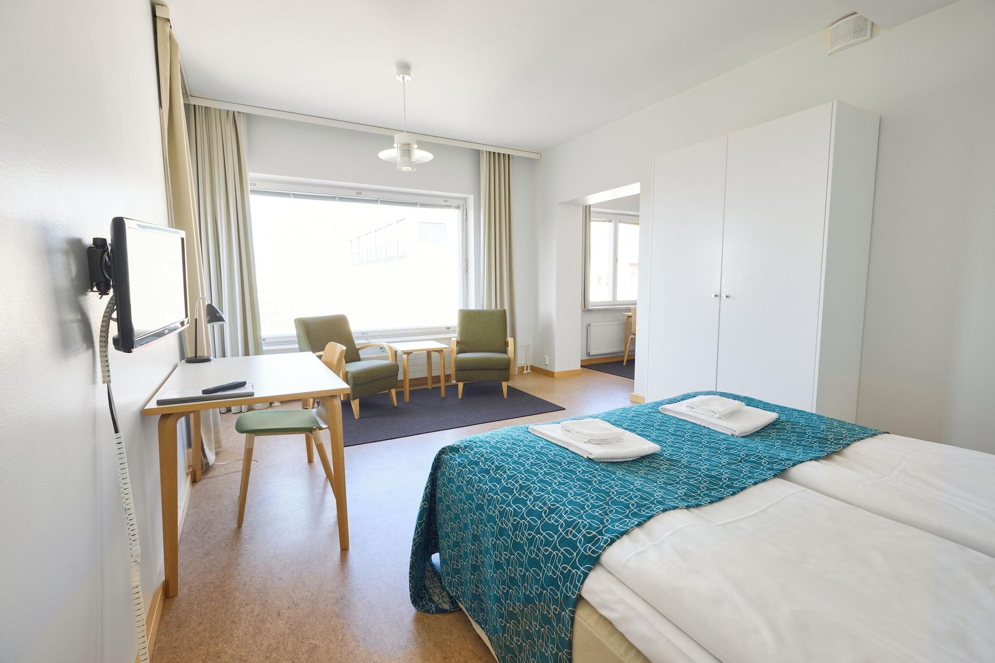 Suite Queen Size Bed