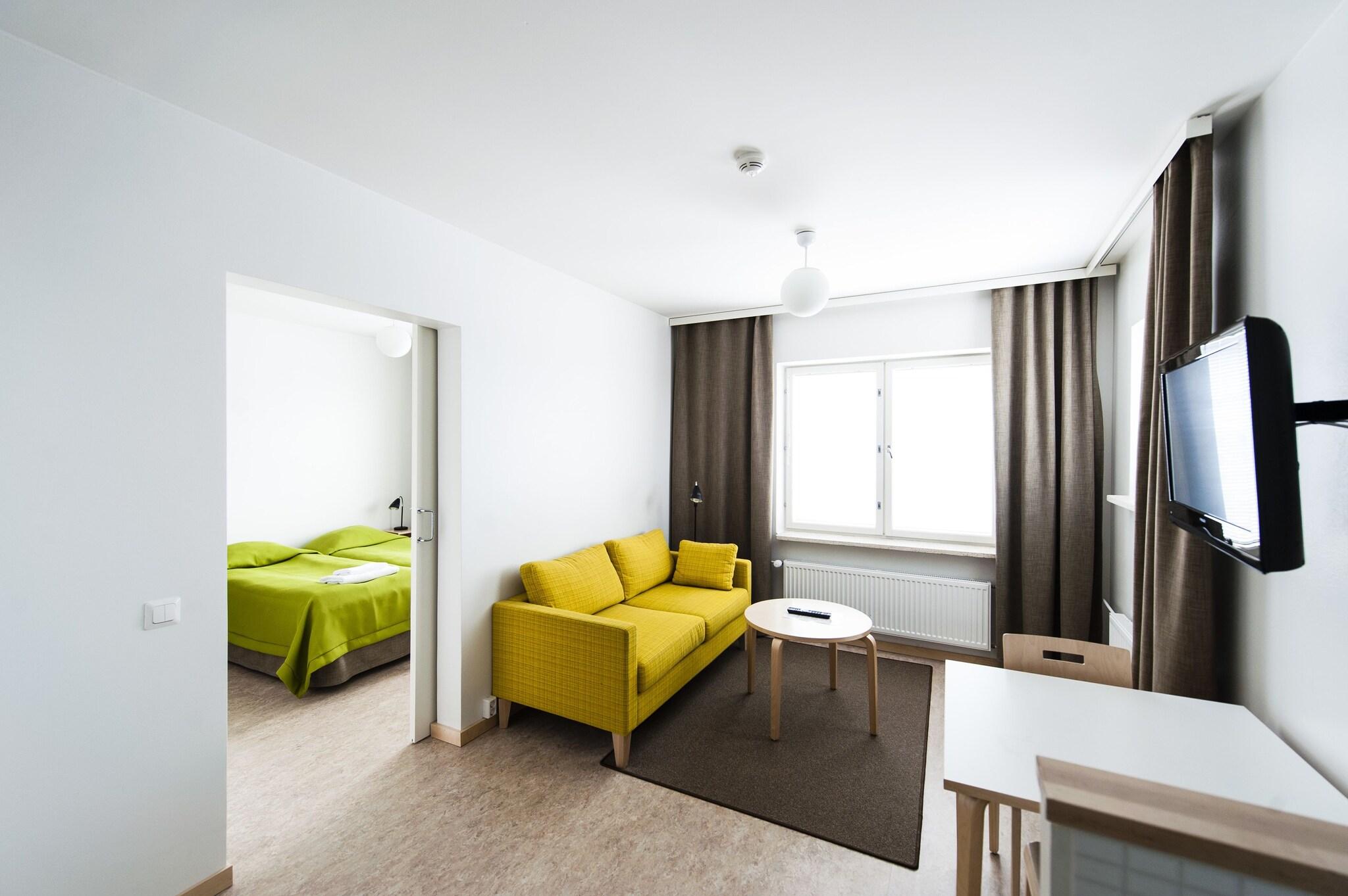 Twin with Kitchenette