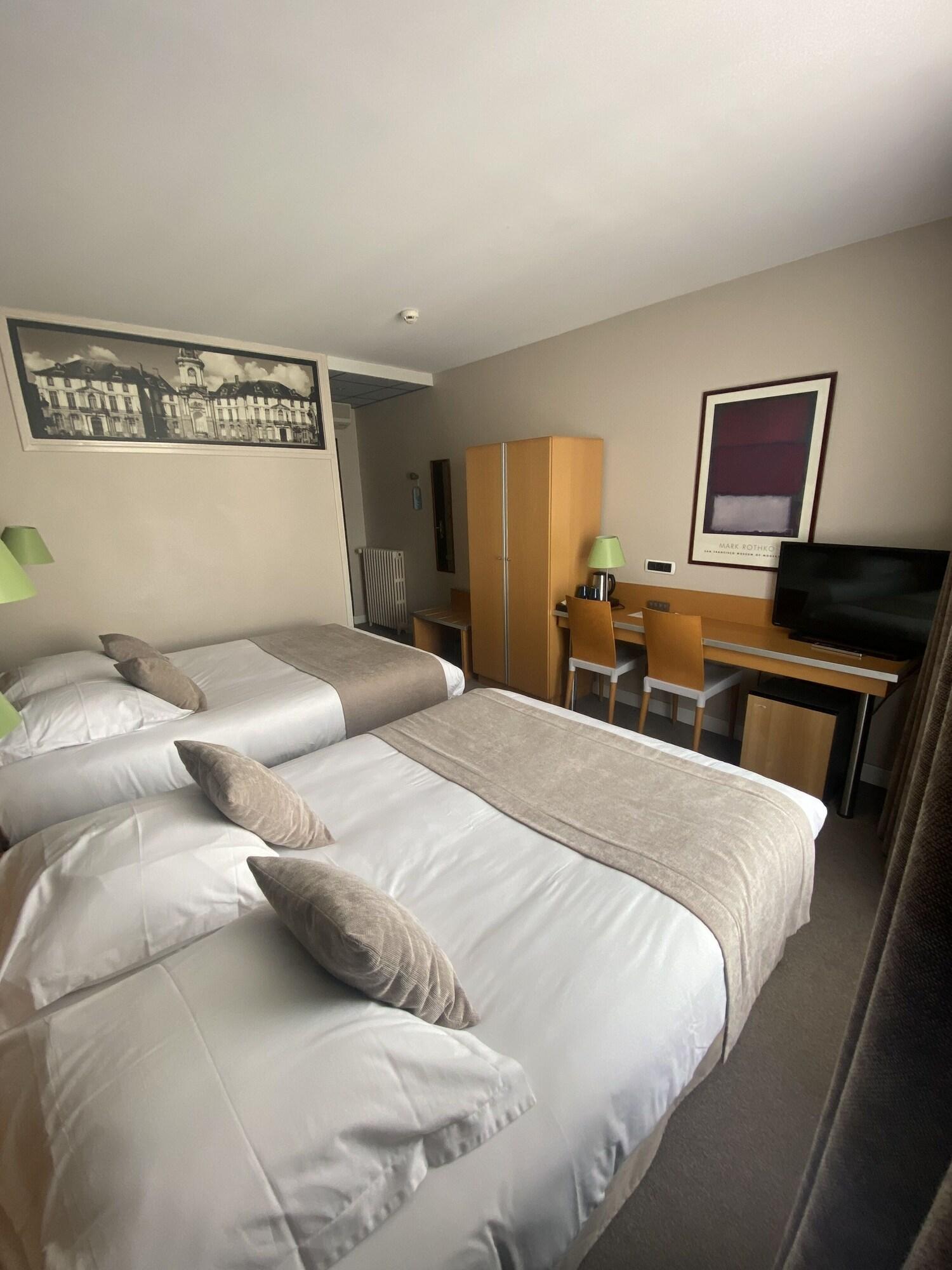 Quadruple Classic Two Double Beds