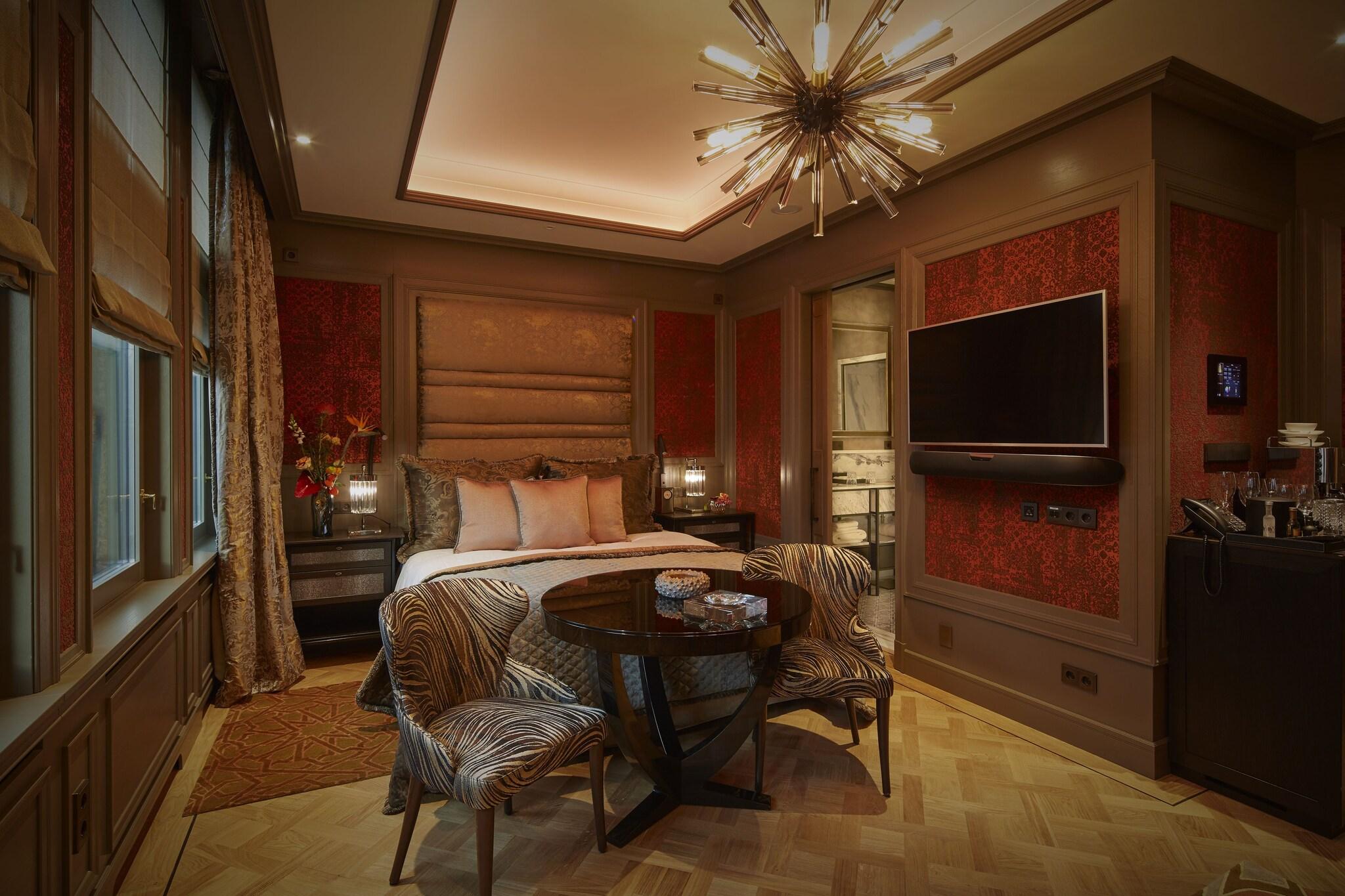 Junior Suite King Size Bed