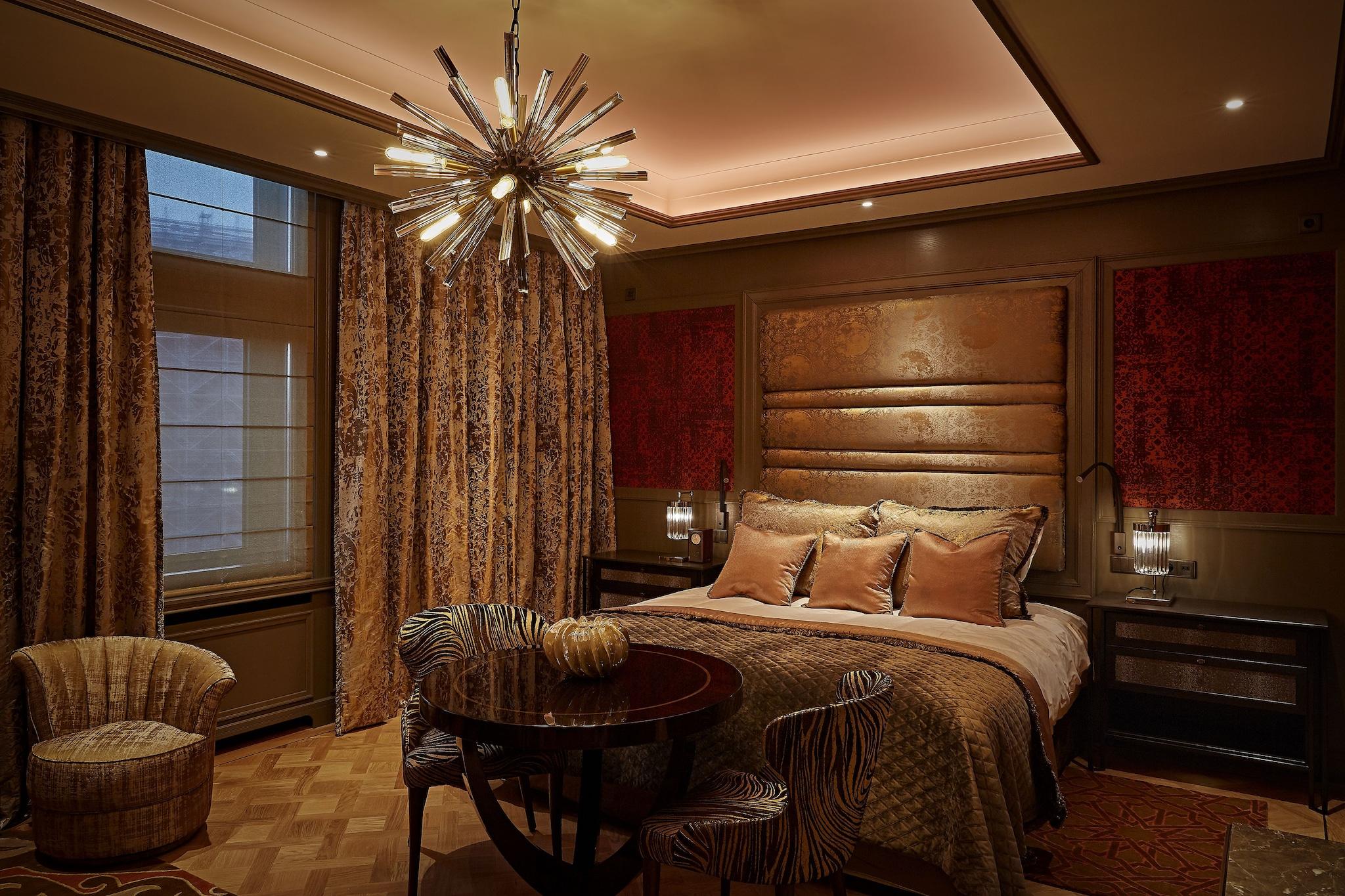 Junior Suite King Size Bed