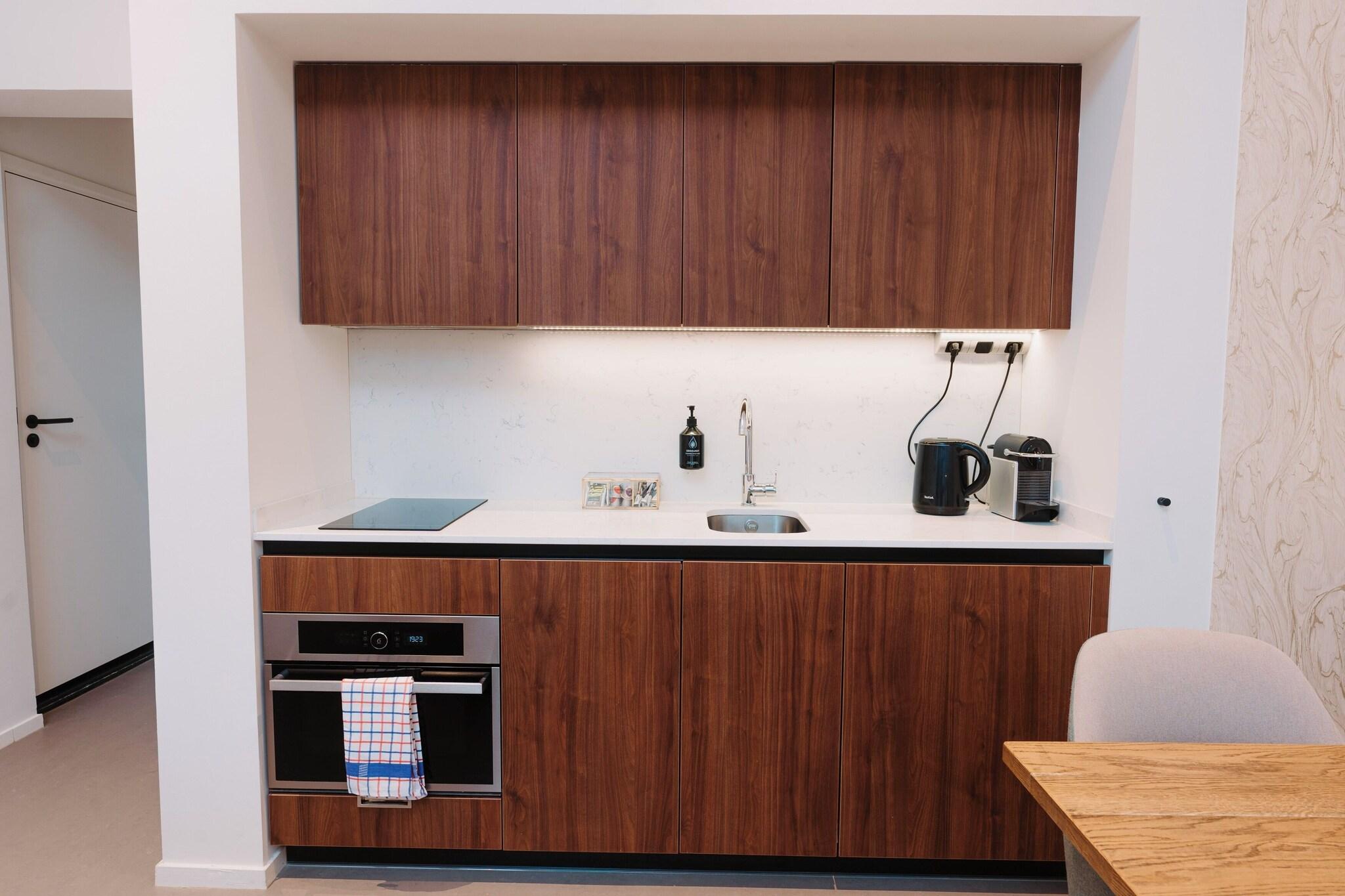 Double Queen Size Bed