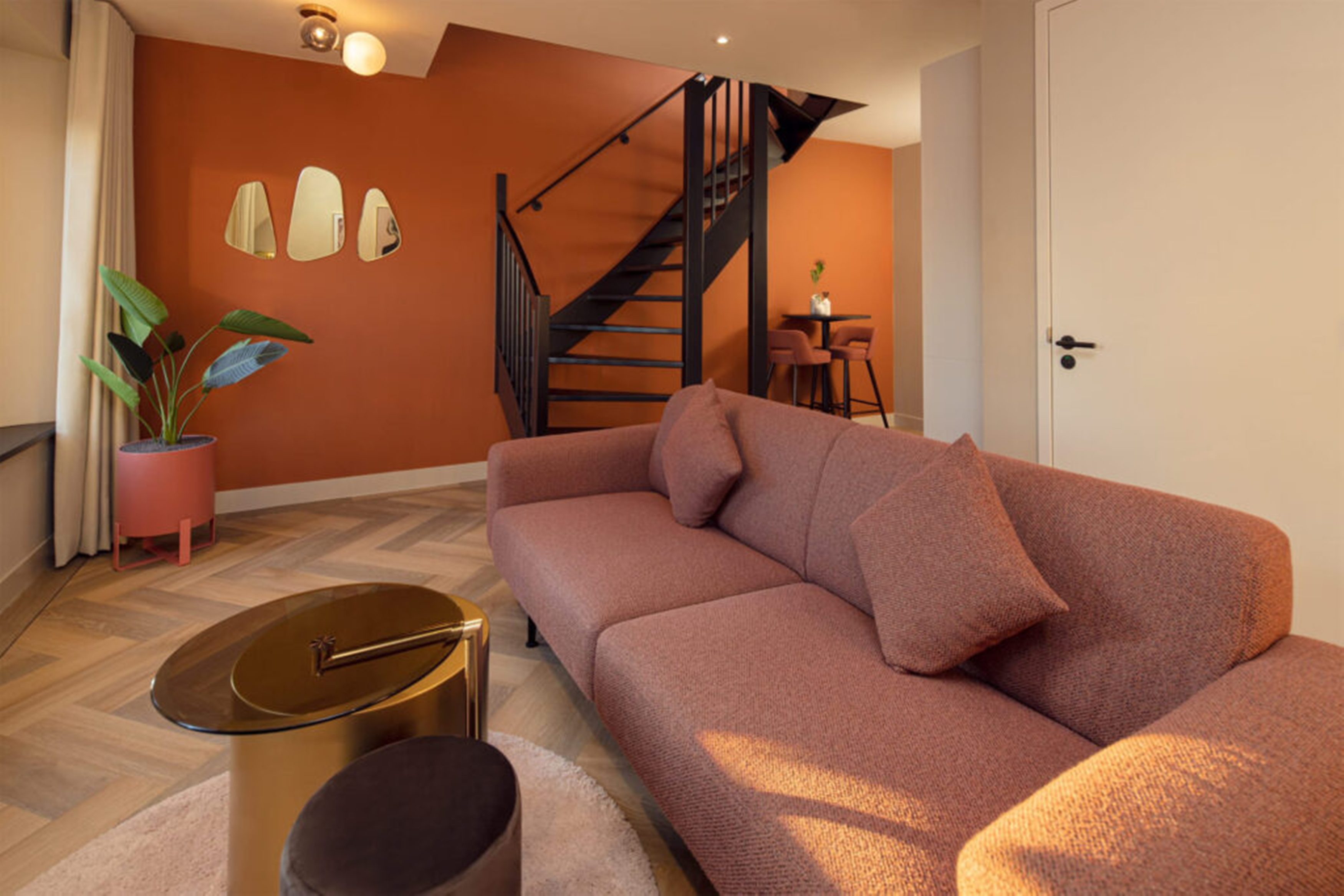 Suite Executive Capacity 2