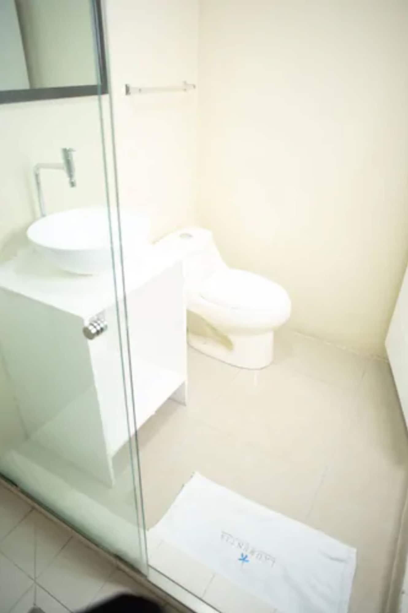 Double Queen Size Bed