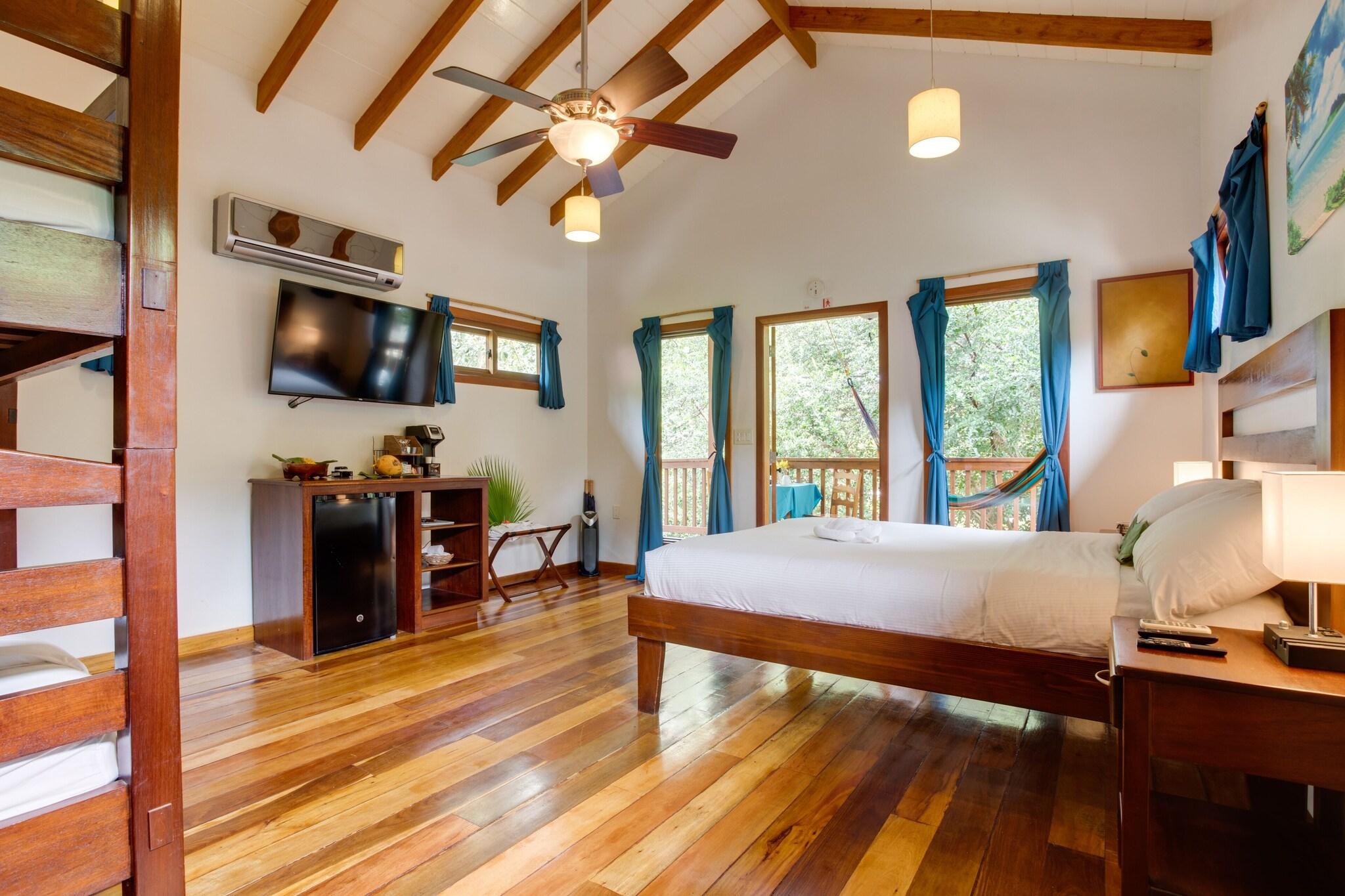 Bungalow Queen Size Bed