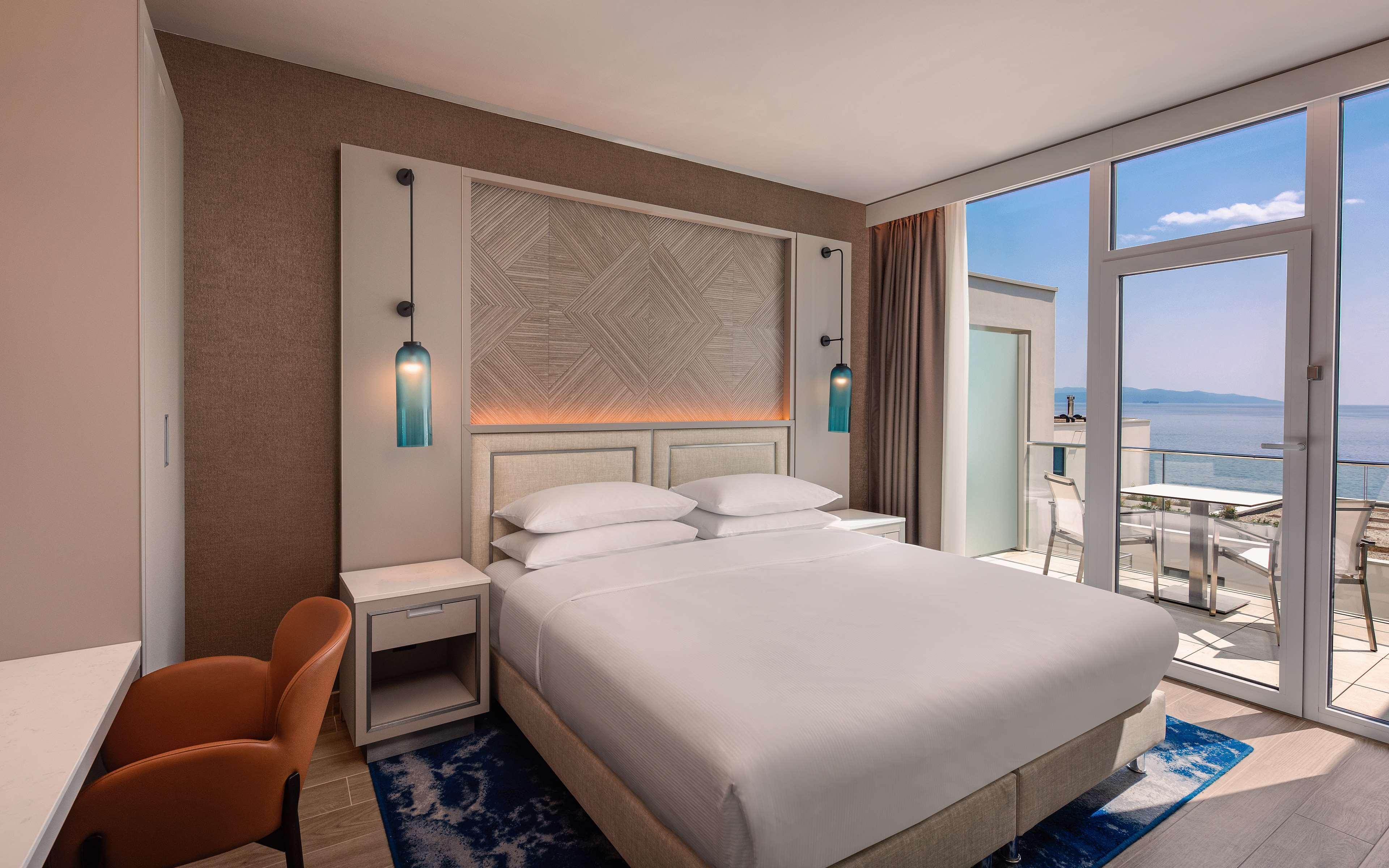 Villa Sea View King Bed