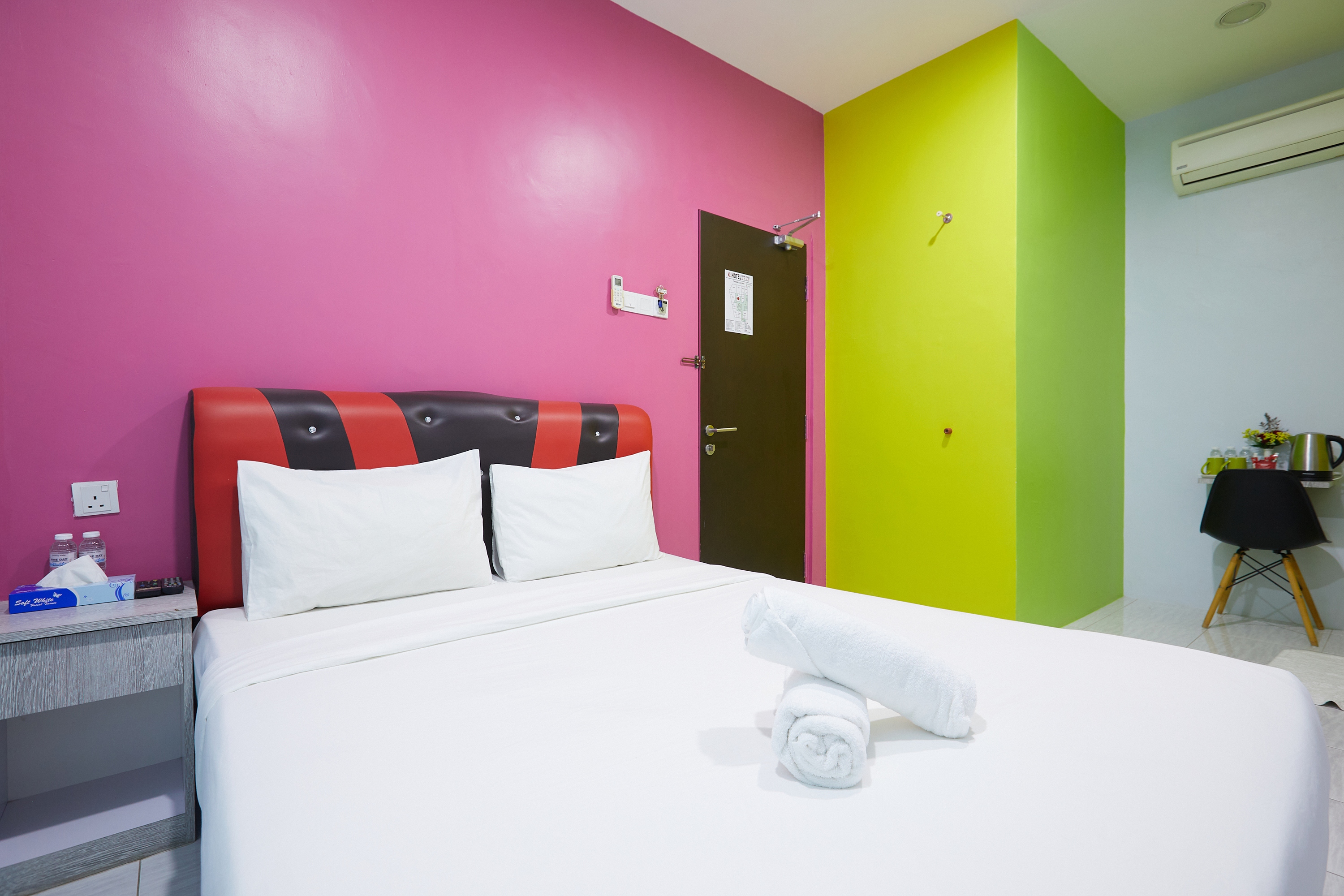 Double Queen Size Bed