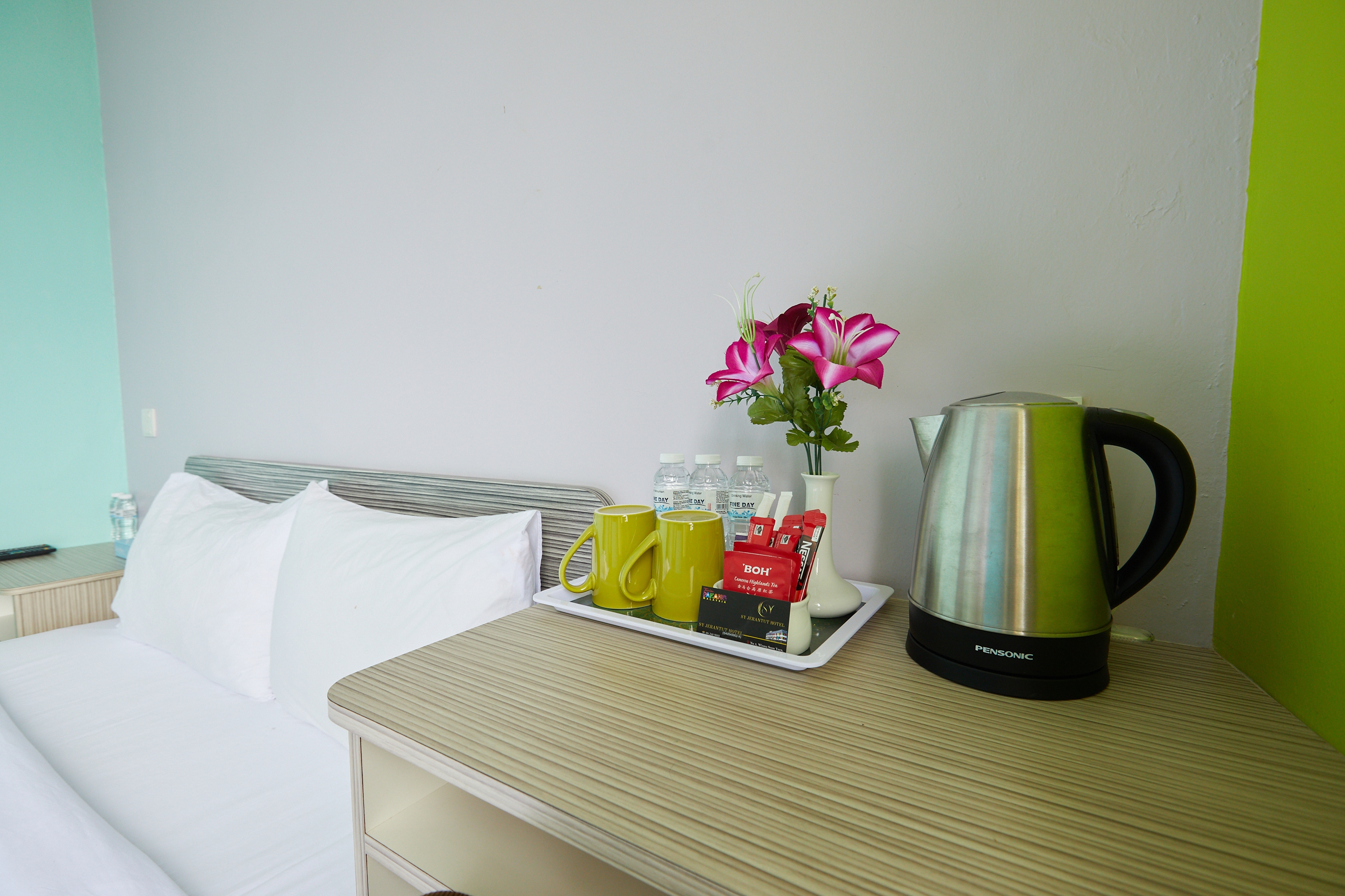 Double Queen Size Bed