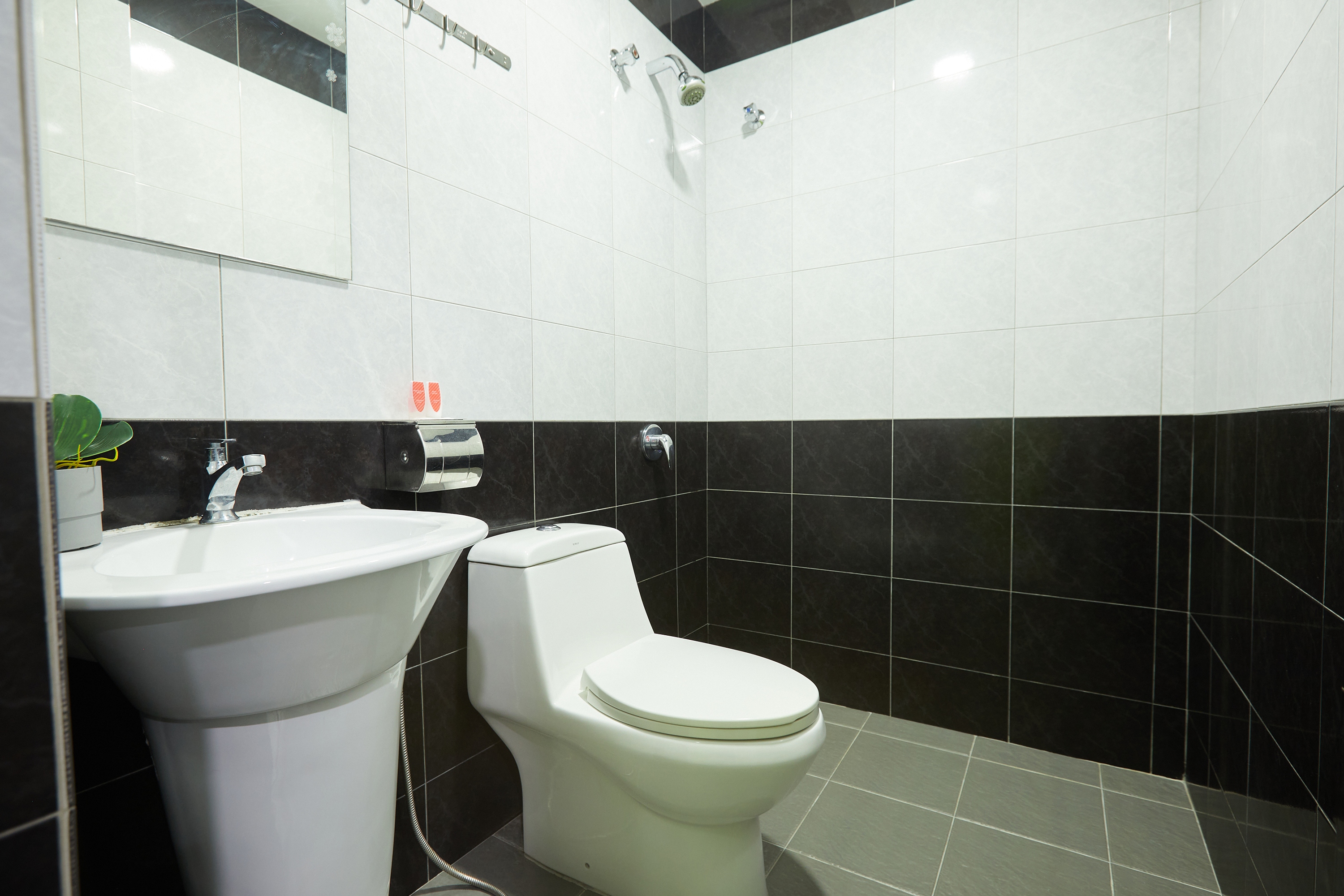 Double Queen Size Bed