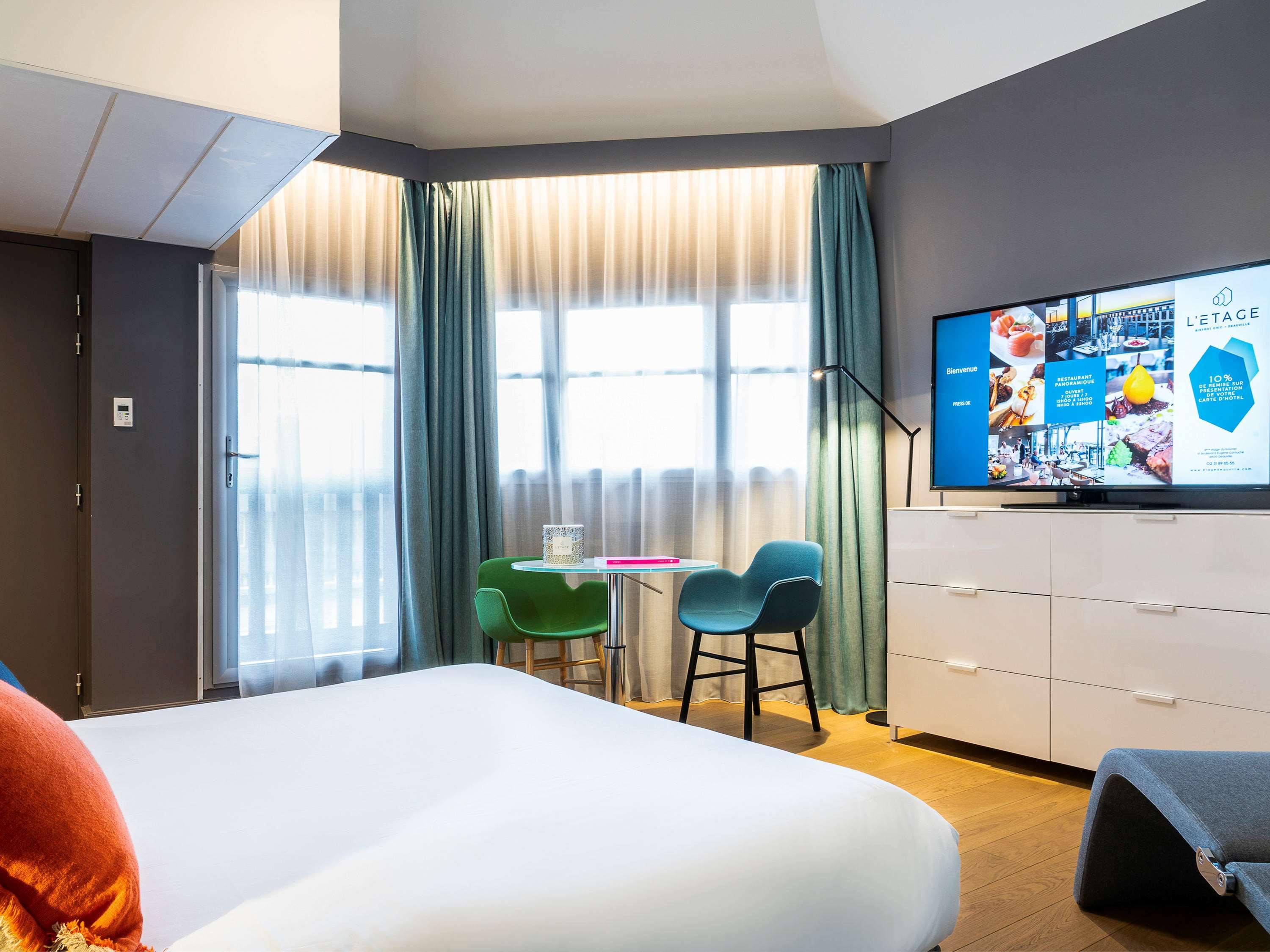 Junior Suite King Size Bed