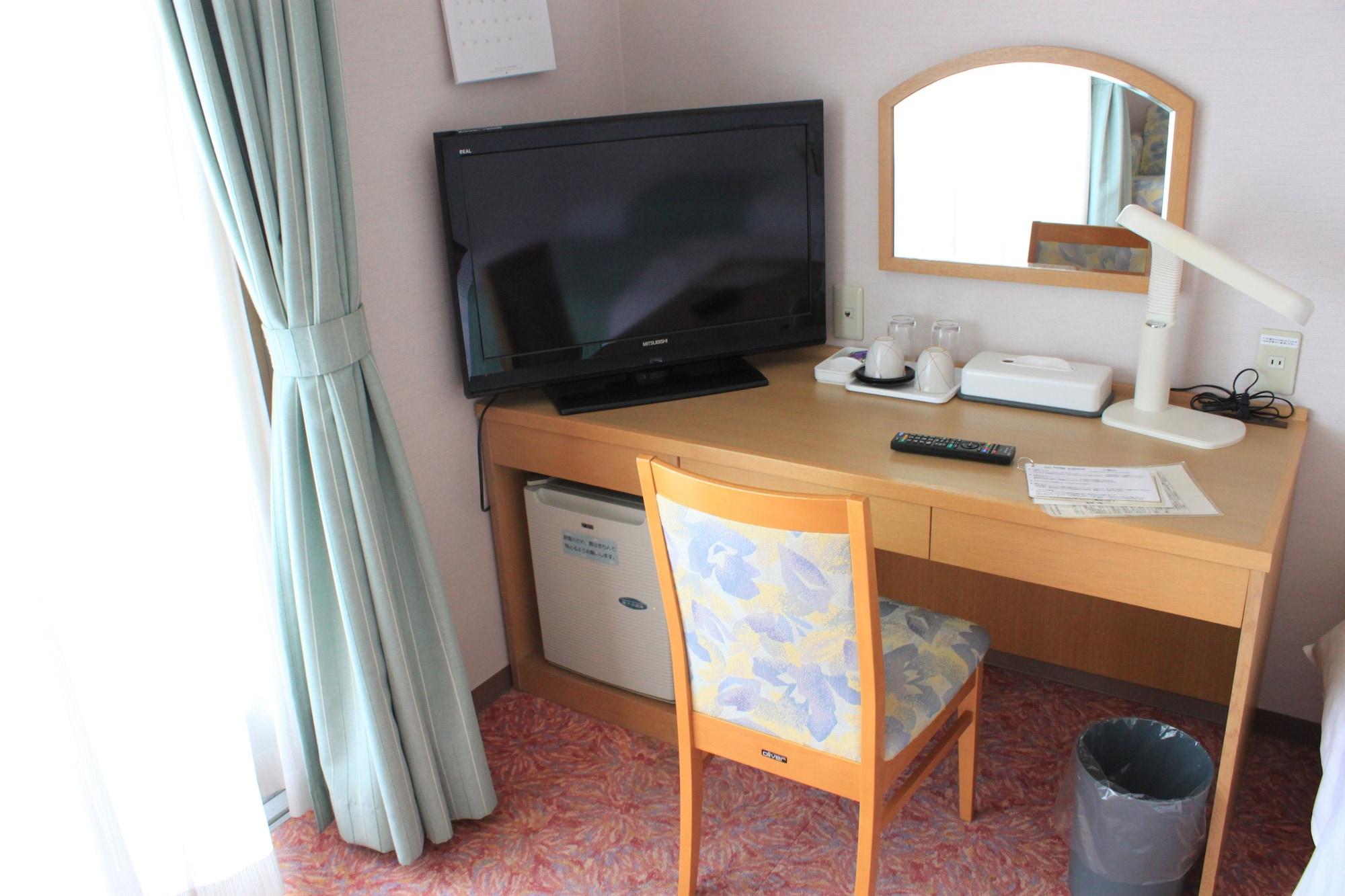 Twin Deluxe Two Beds