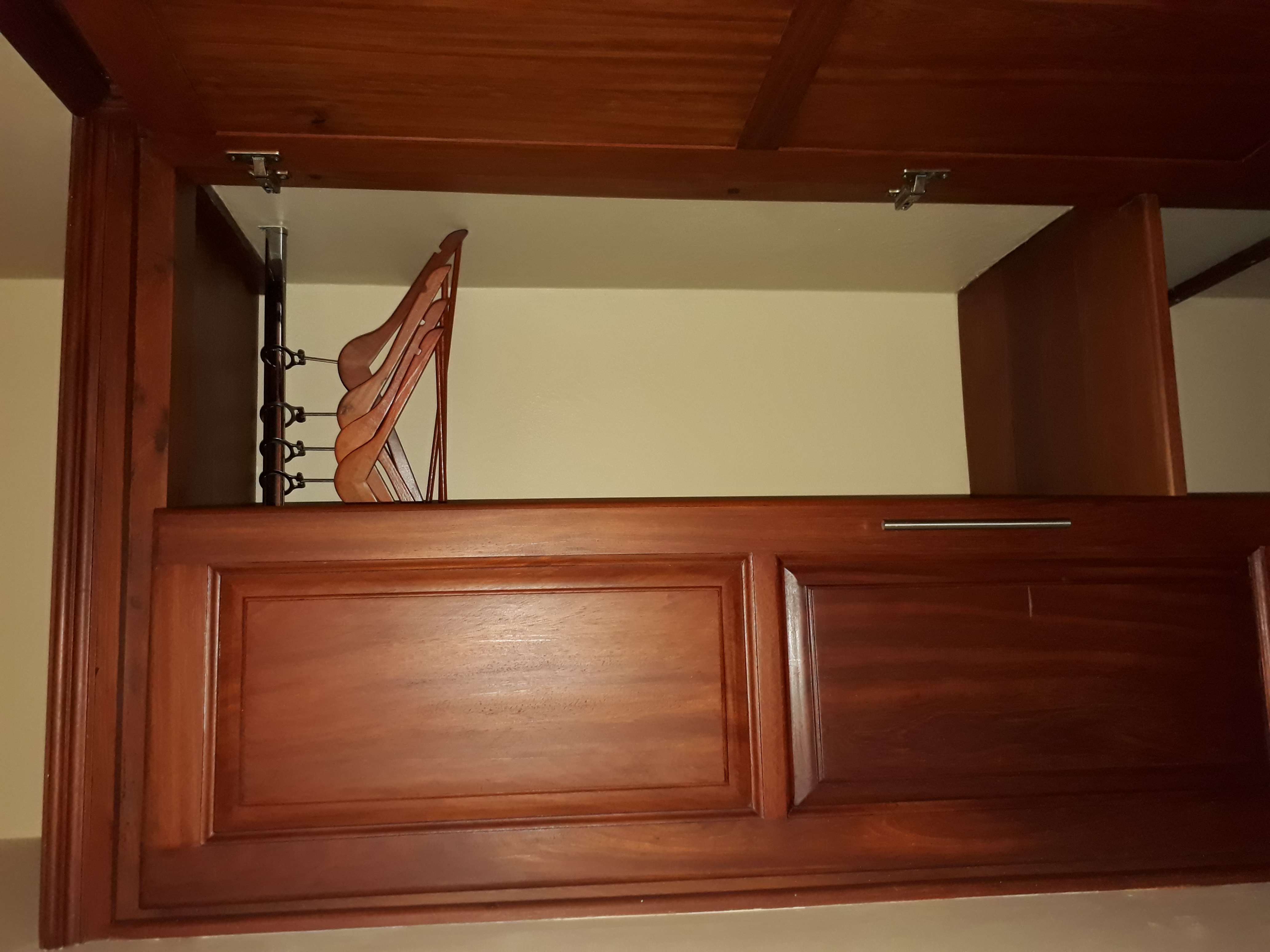 Double Deluxe Queen Bed