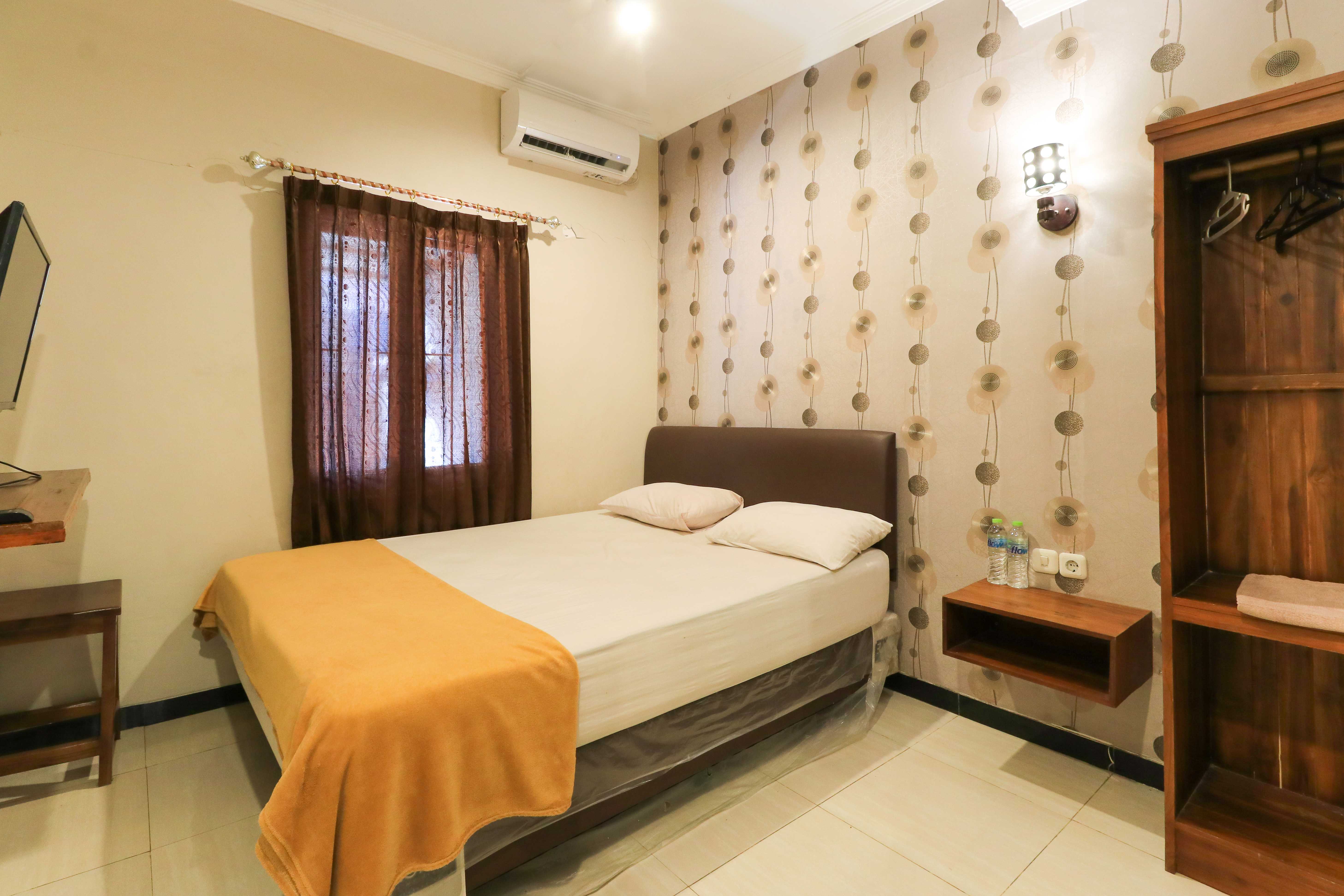 Double with Shared Bathroom