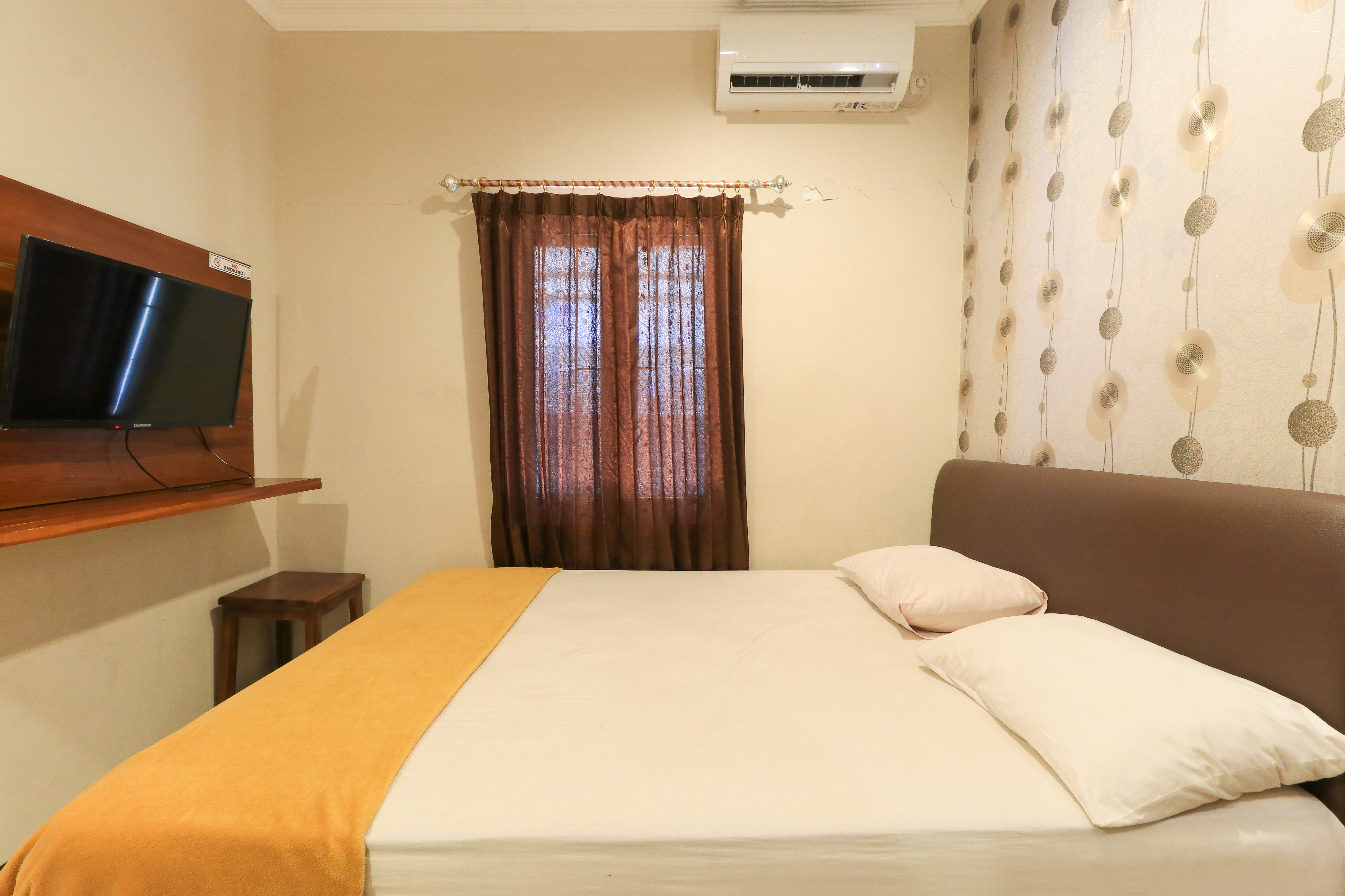 Double with Shared Bathroom